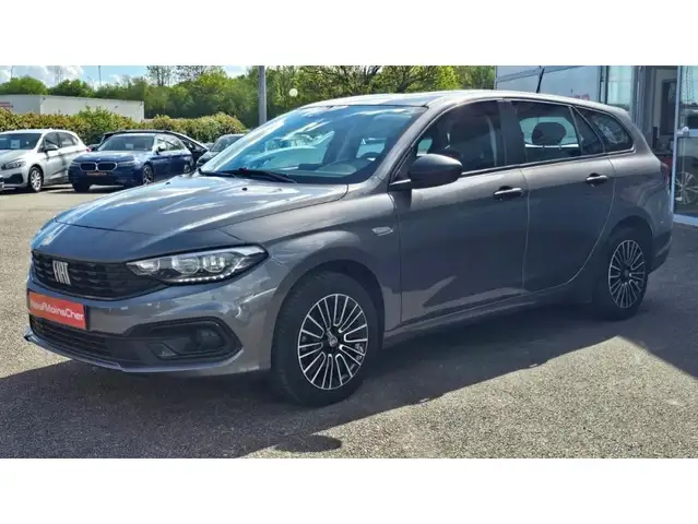 Fiat Tipo view 2