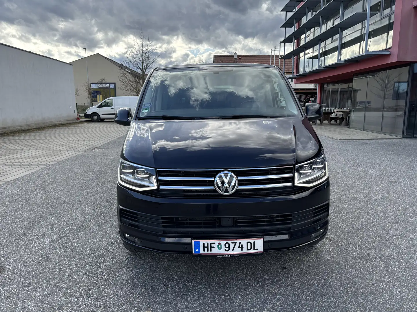 Volkswagen T6 Multivan Bulli Multivan langer Radstand - 2