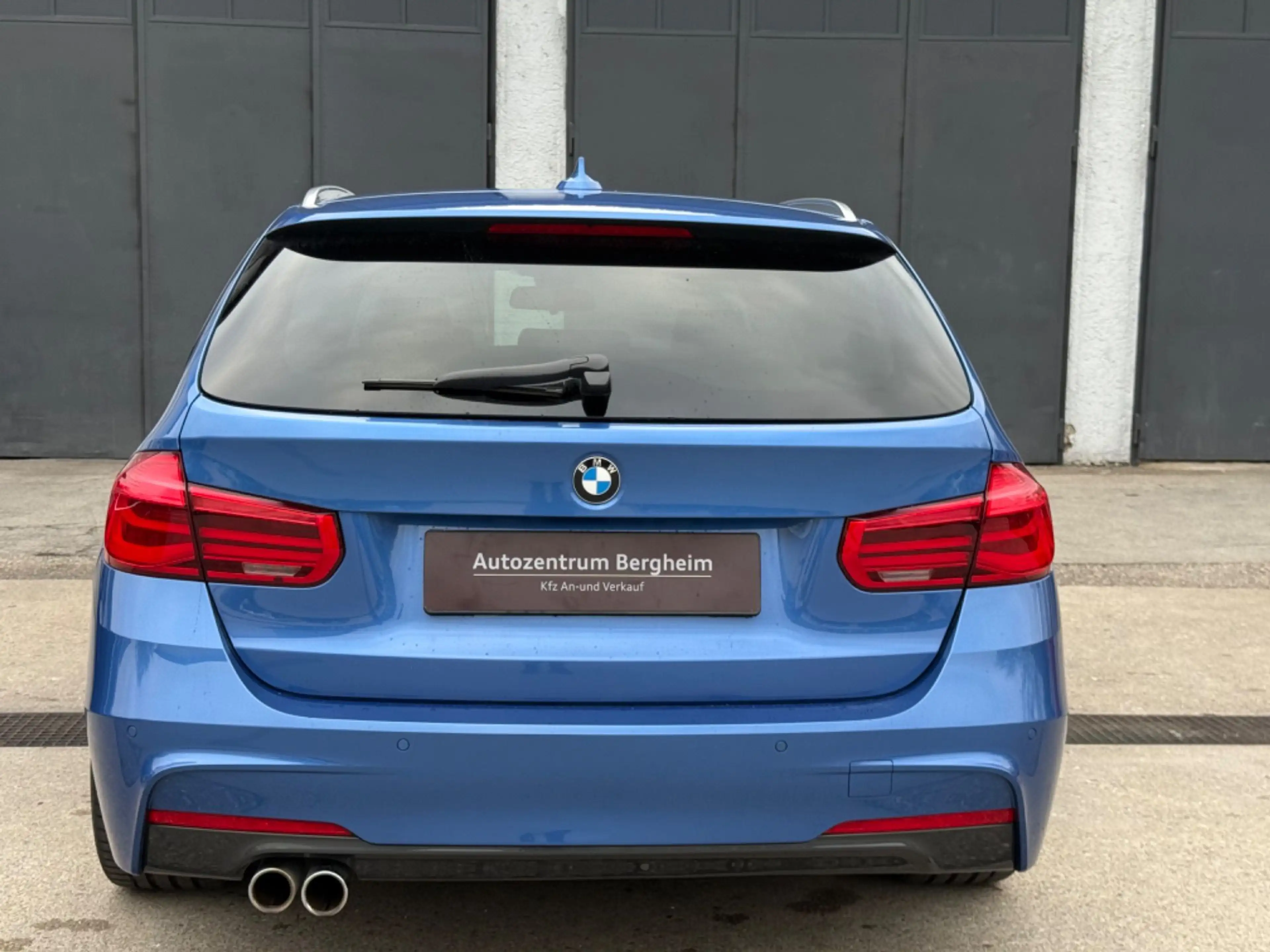 BMW 335 3er-Reihe Kombi Allrad Diesel (F31)  xDrive Touri — photo 12