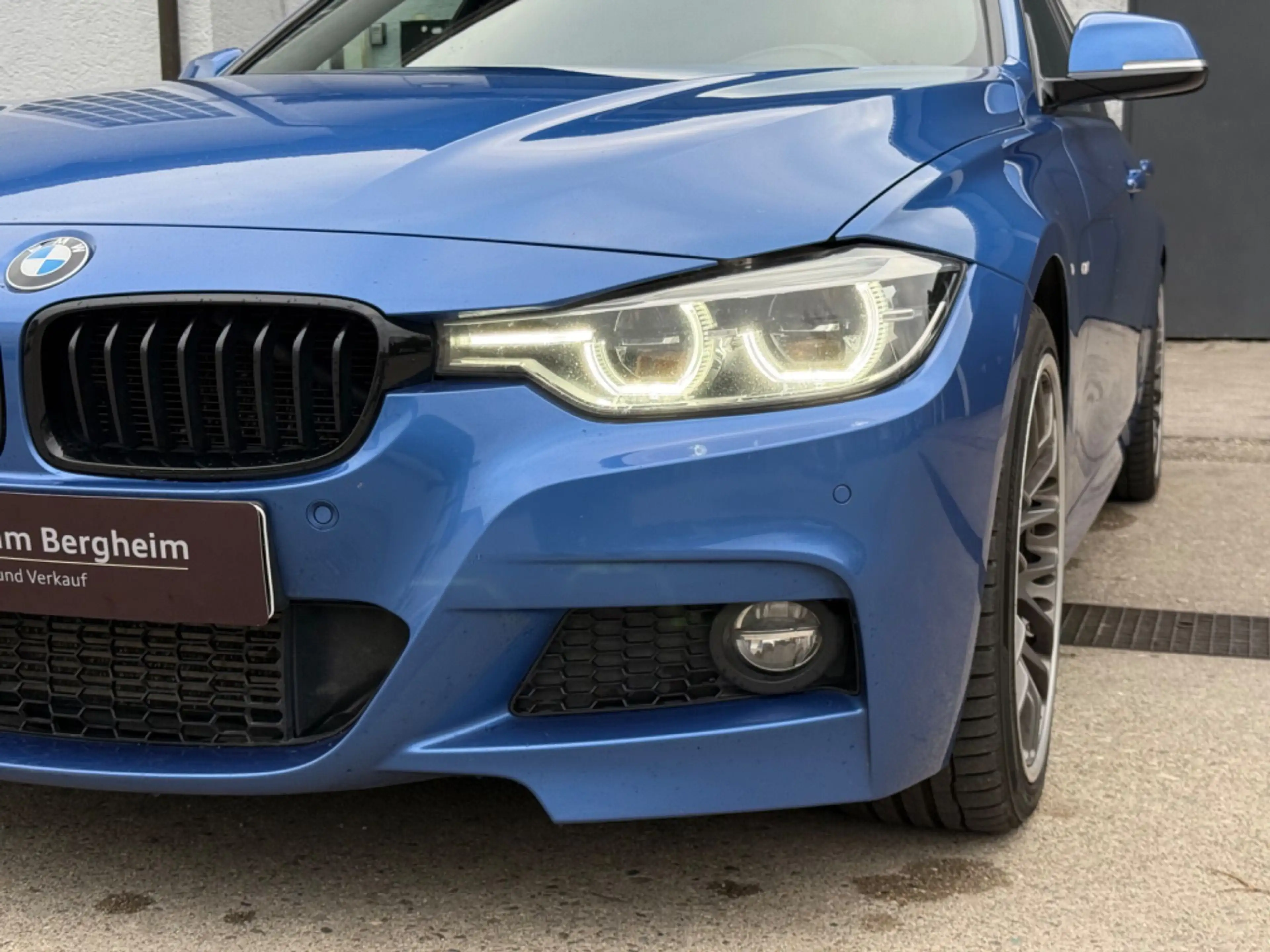 BMW 335 3er-Reihe Kombi Allrad Diesel (F31)  xDrive Touri — photo 6
