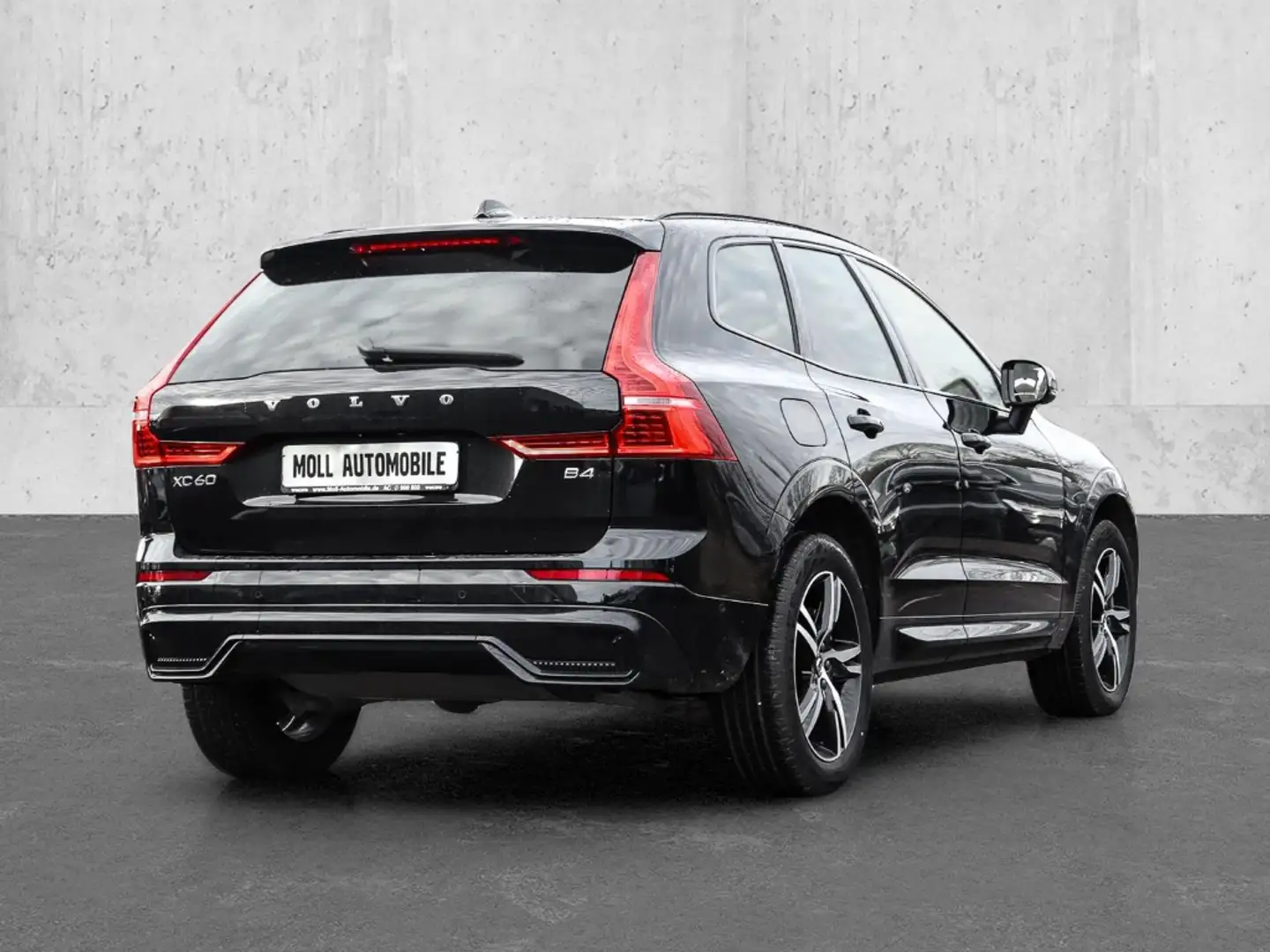 Volvo XC60 R Design 2WD B4 Benzin EU6d Navi Digitales Cockpit Schwarz - 2