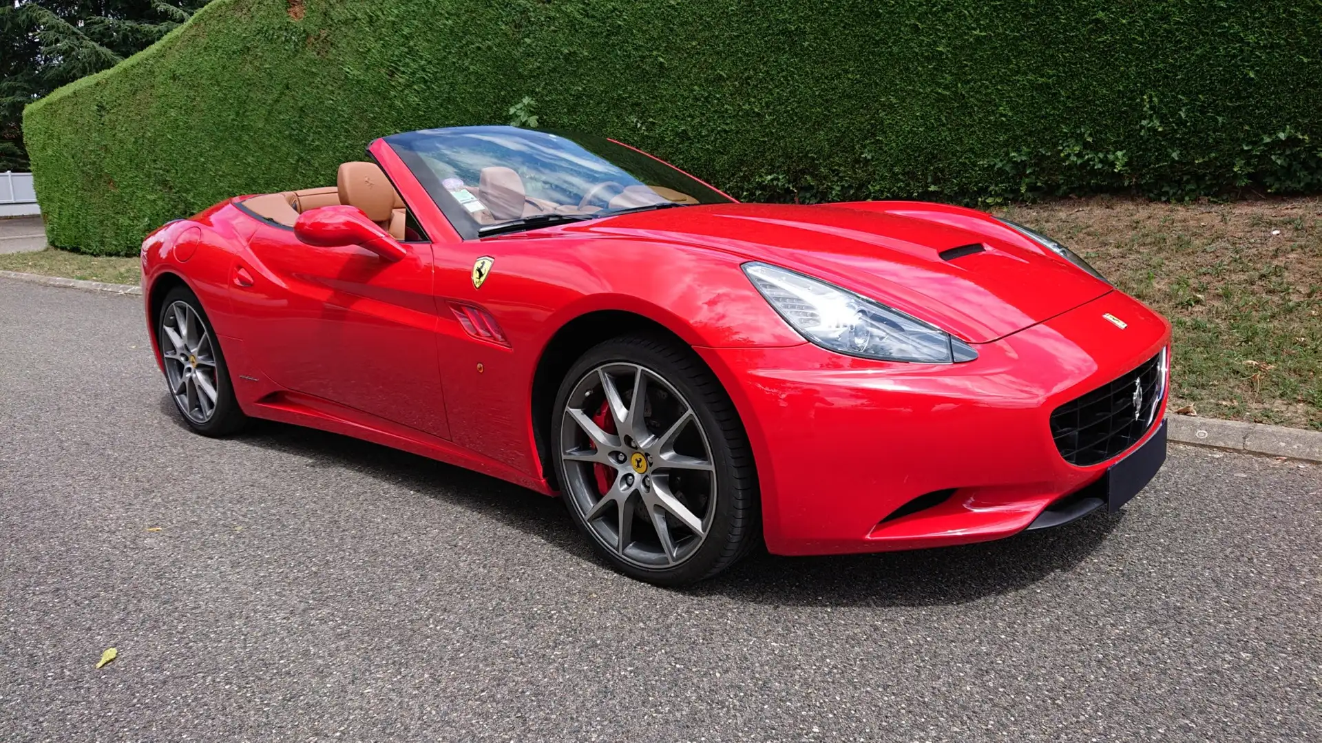 Ferrari California V8 4.3 460ch Red - 1