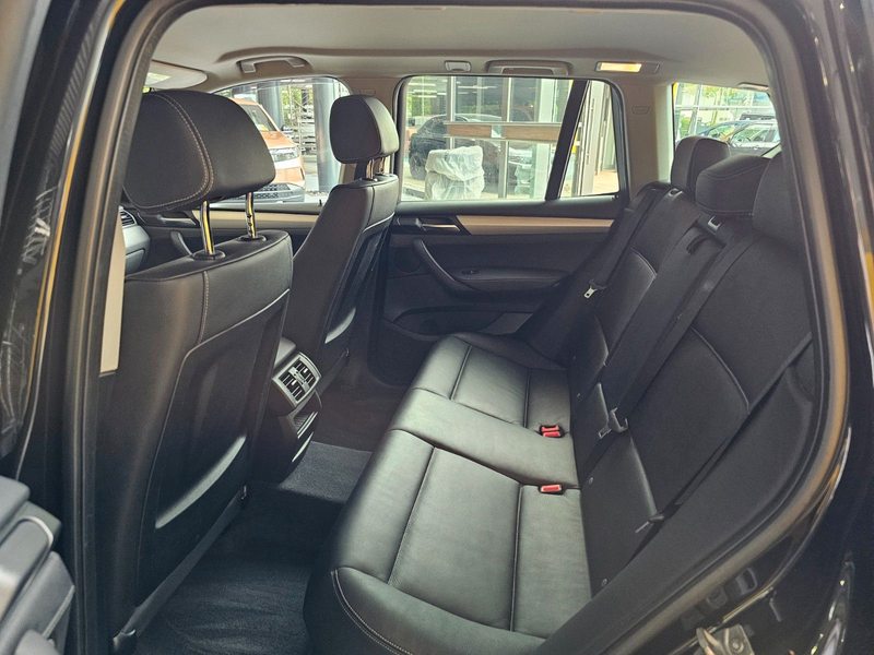 BMW X3 xDrive 20 d Leder Sitzheizung PDC AHK — photo 8