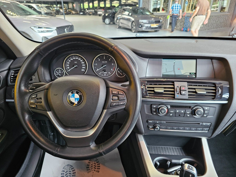 BMW X3 xDrive 20 d Leder Sitzheizung PDC AHK — photo 10