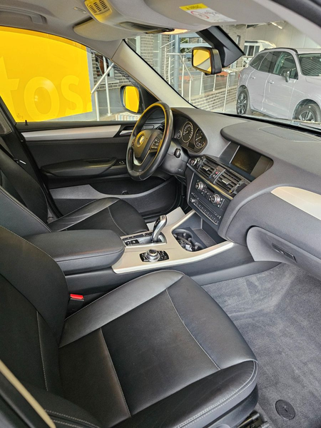 BMW X3 xDrive 20 d Leder Sitzheizung PDC AHK — photo 6