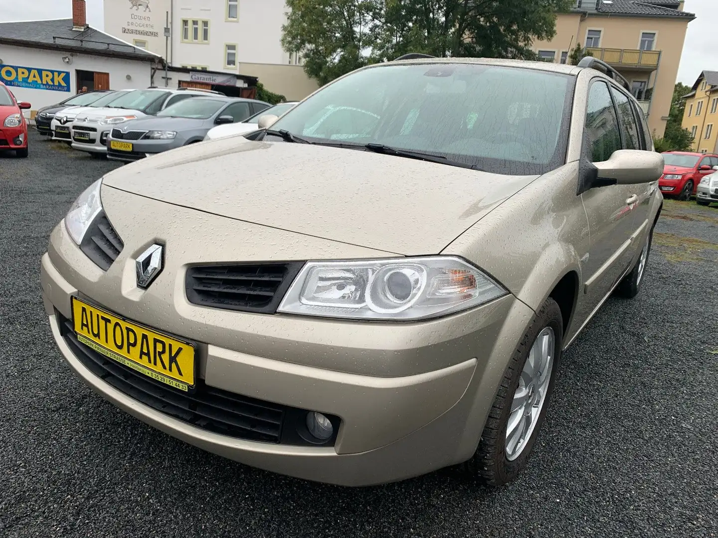 Renault Megane Grandtour 1.6 *Klimaautom.,PDC hi.,Nr.45 Beige - 1