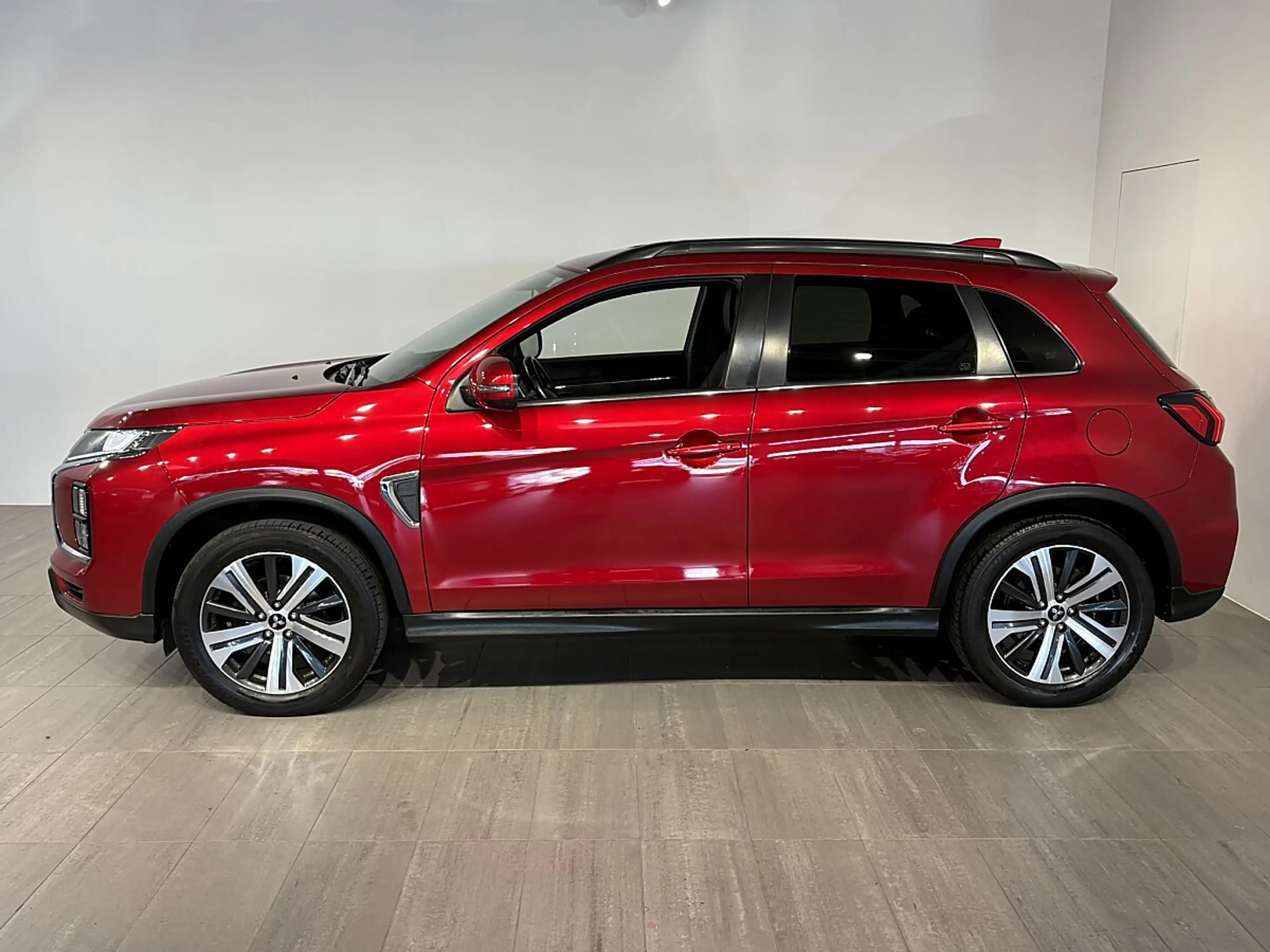 Mitsubishi ASX 2,0 MIVEC Invite Aut. — photo 3