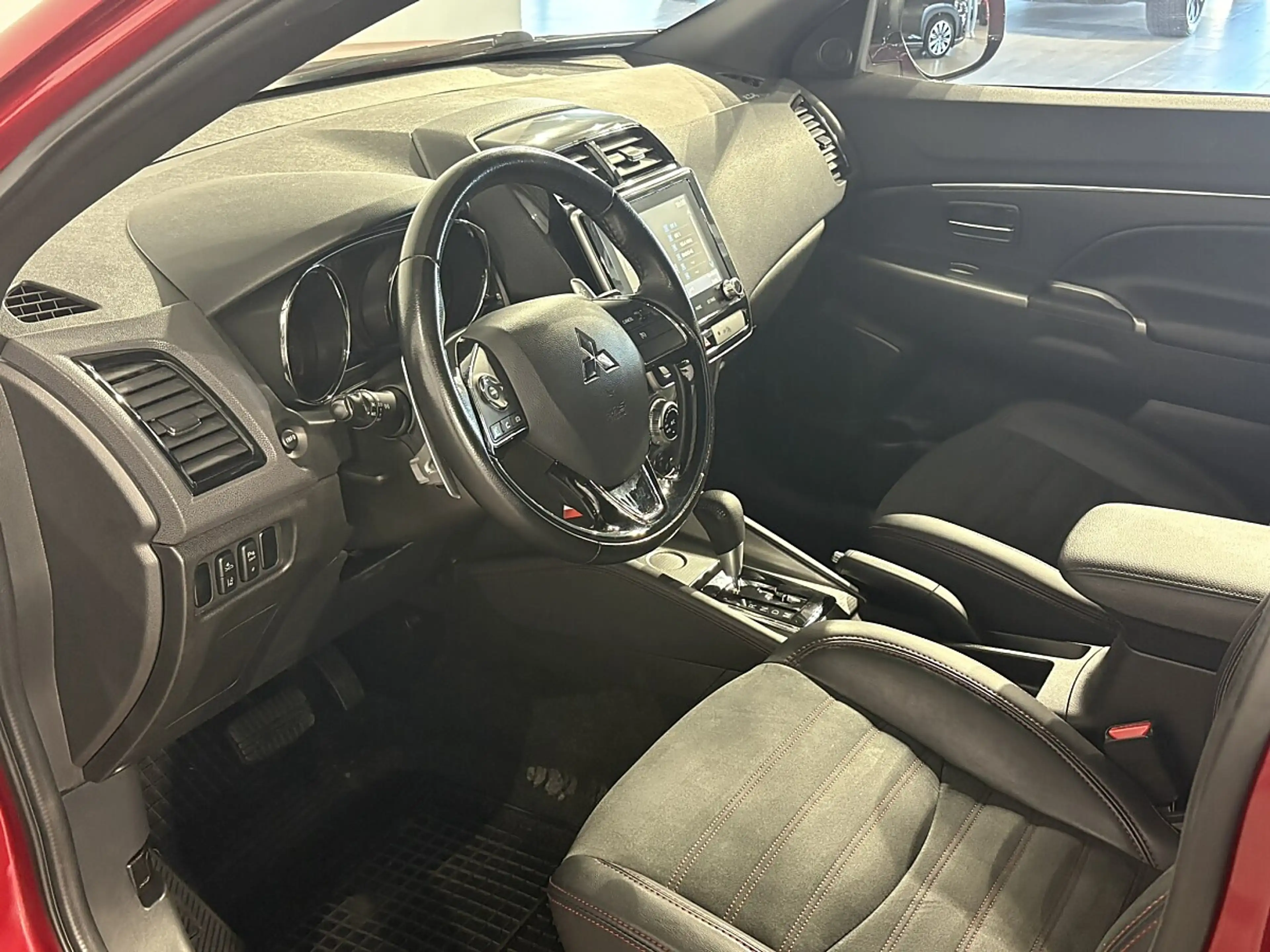 Mitsubishi ASX 2,0 MIVEC Invite Aut. — photo 11