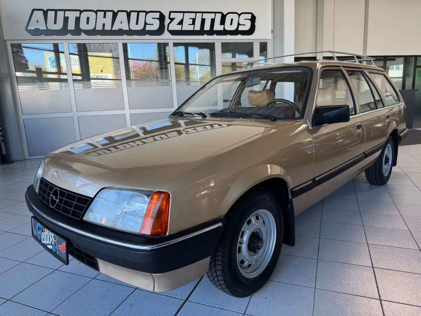Opel Rekord E 2.0 Caravan Automatik *1.Hand*Halle 77* Auriu - 1