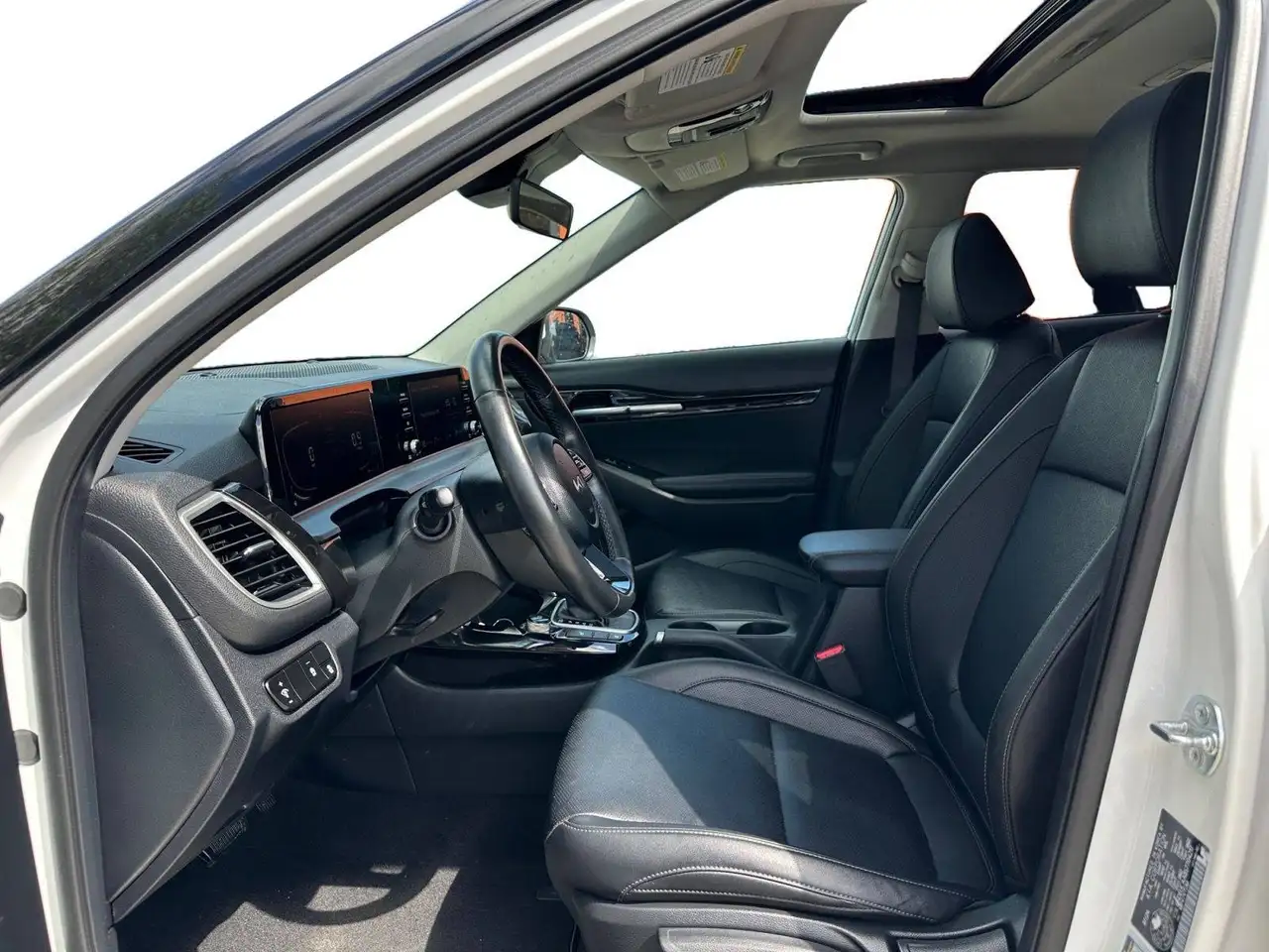 Kia Seltos снимка Kia Seltos