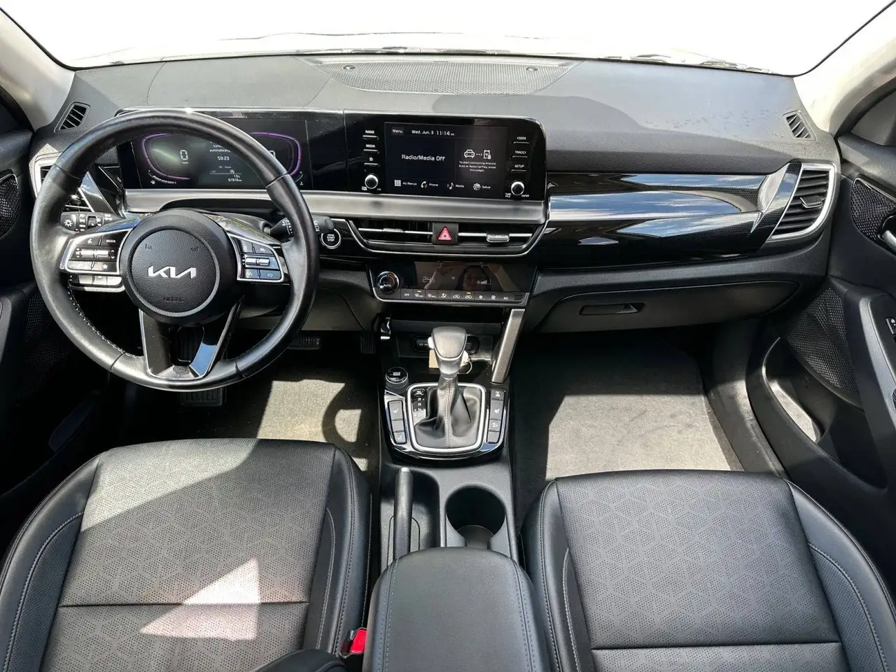 Kia Seltos снимка Kia Seltos