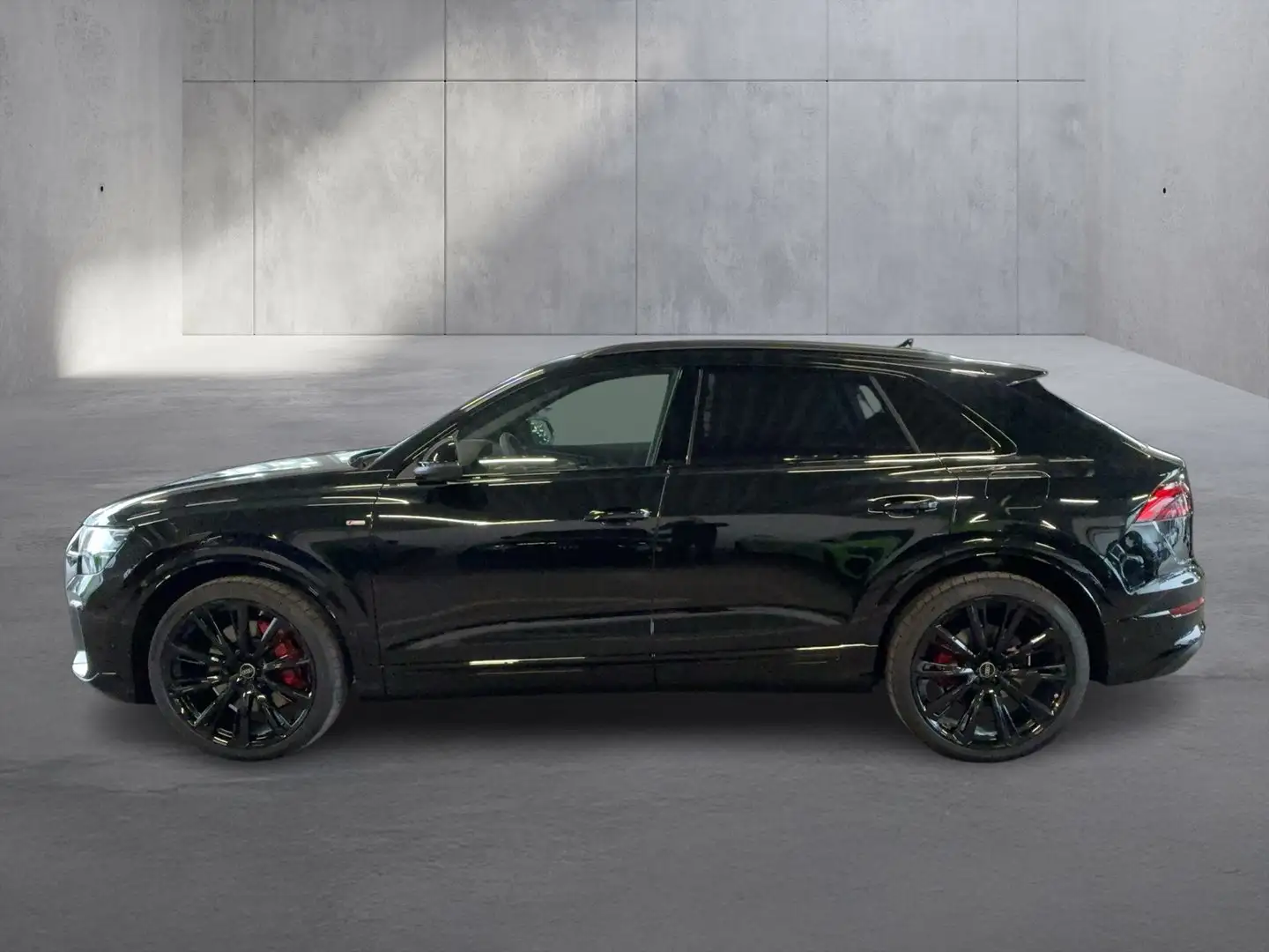 Audi Q8 TFSI e quattro 360 kW Schwarz - 2