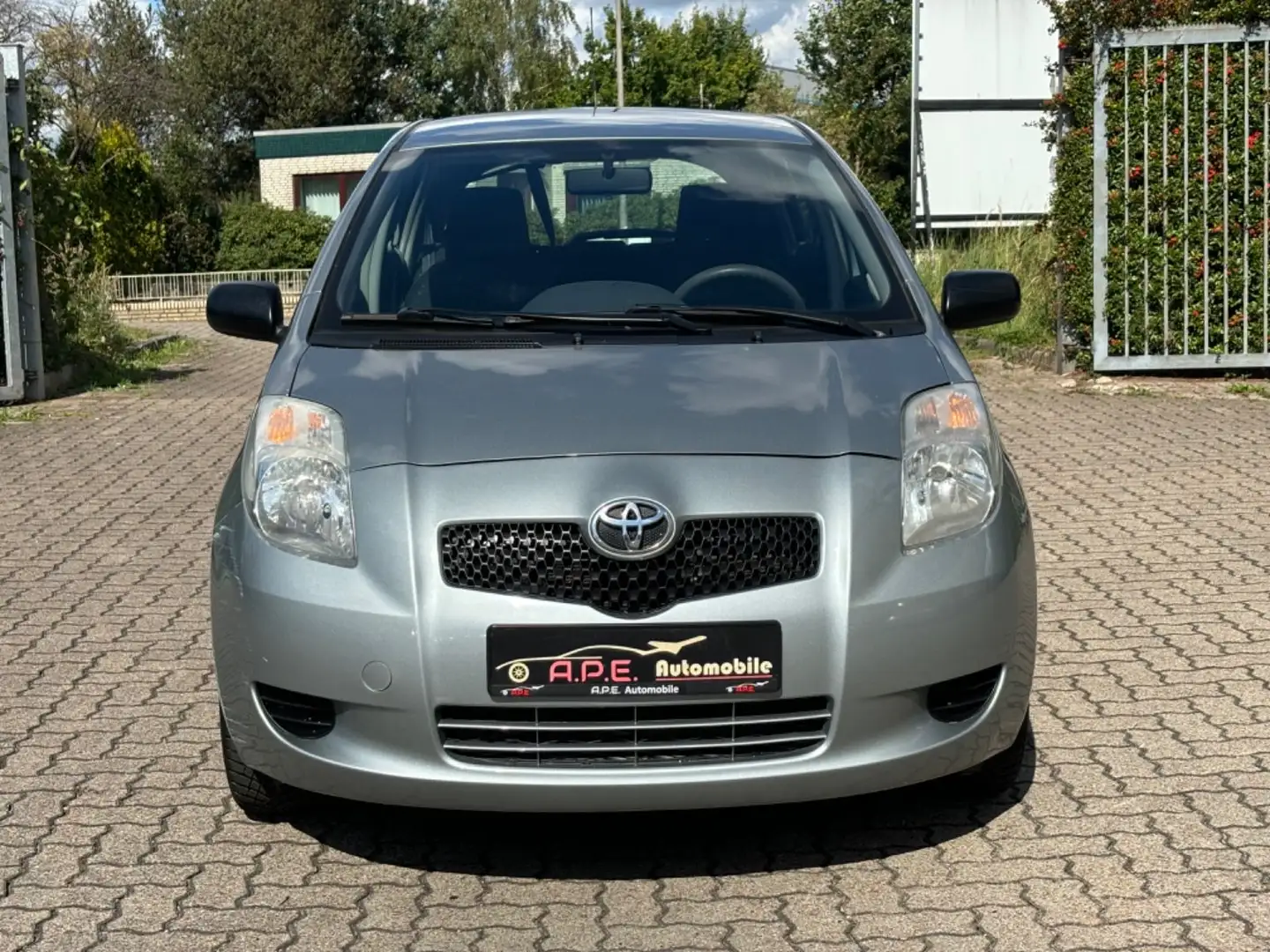 Toyota Yaris Cool TÜV NEU KLIMA Argent - 2