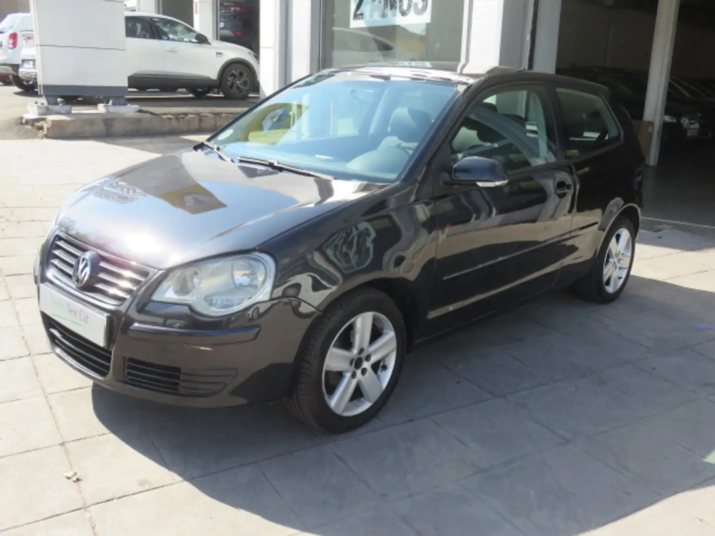 Volkswagen Polo 1.4TDI Match Negro - 2