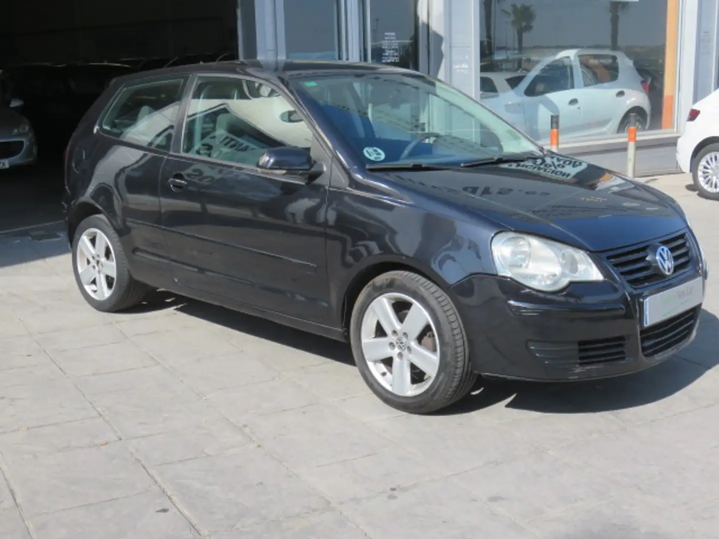 Volkswagen Polo 1.4TDI Match Negro - 1