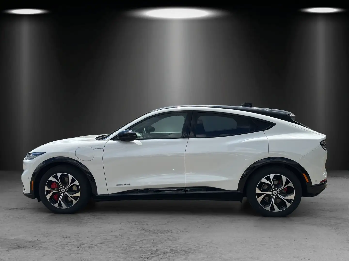 Ford Mustang Mach-E Mustang Mach E AWD Panorama Silber - 2