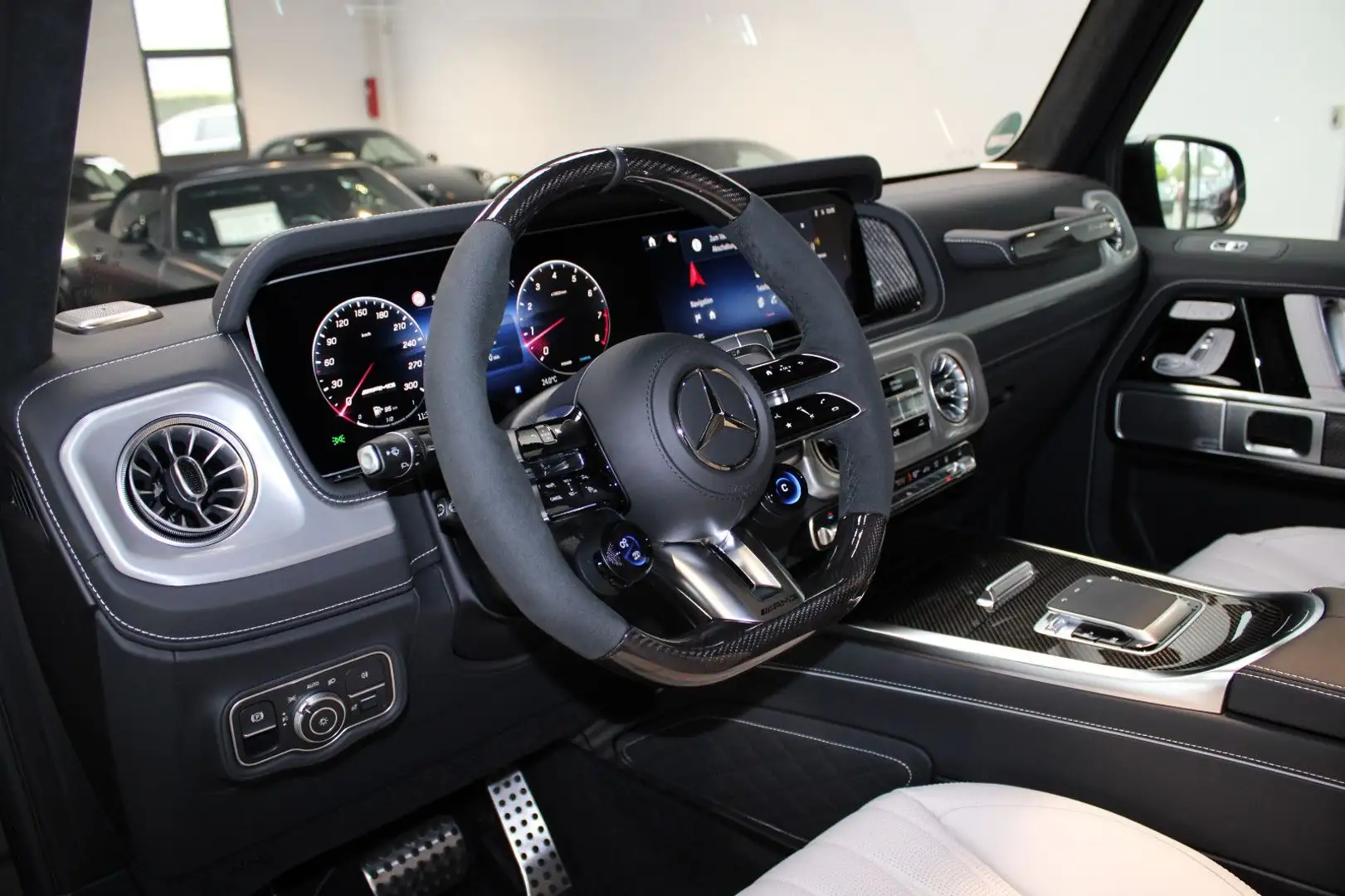 Mercedes-Benz G 63 AMG MY25 *SOFORT* CARBON/SUPERIOR/MAGNO/A22 Grau - 2