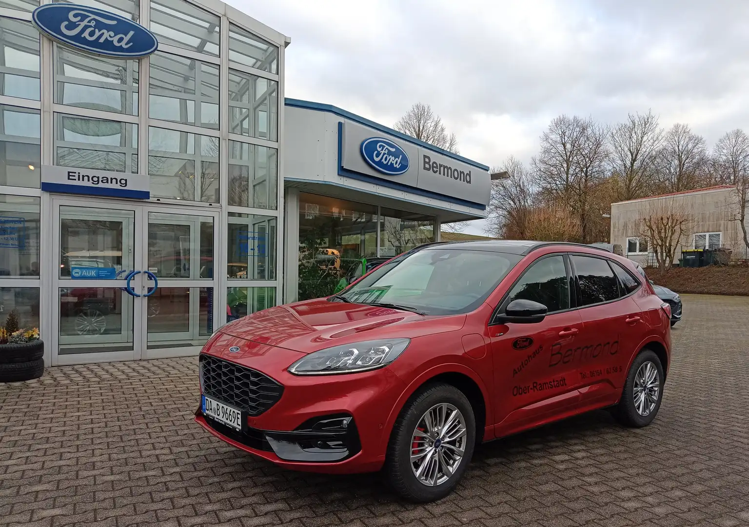 Ford Kuga Plug-In Hybrid ST-Line X Rot - 2