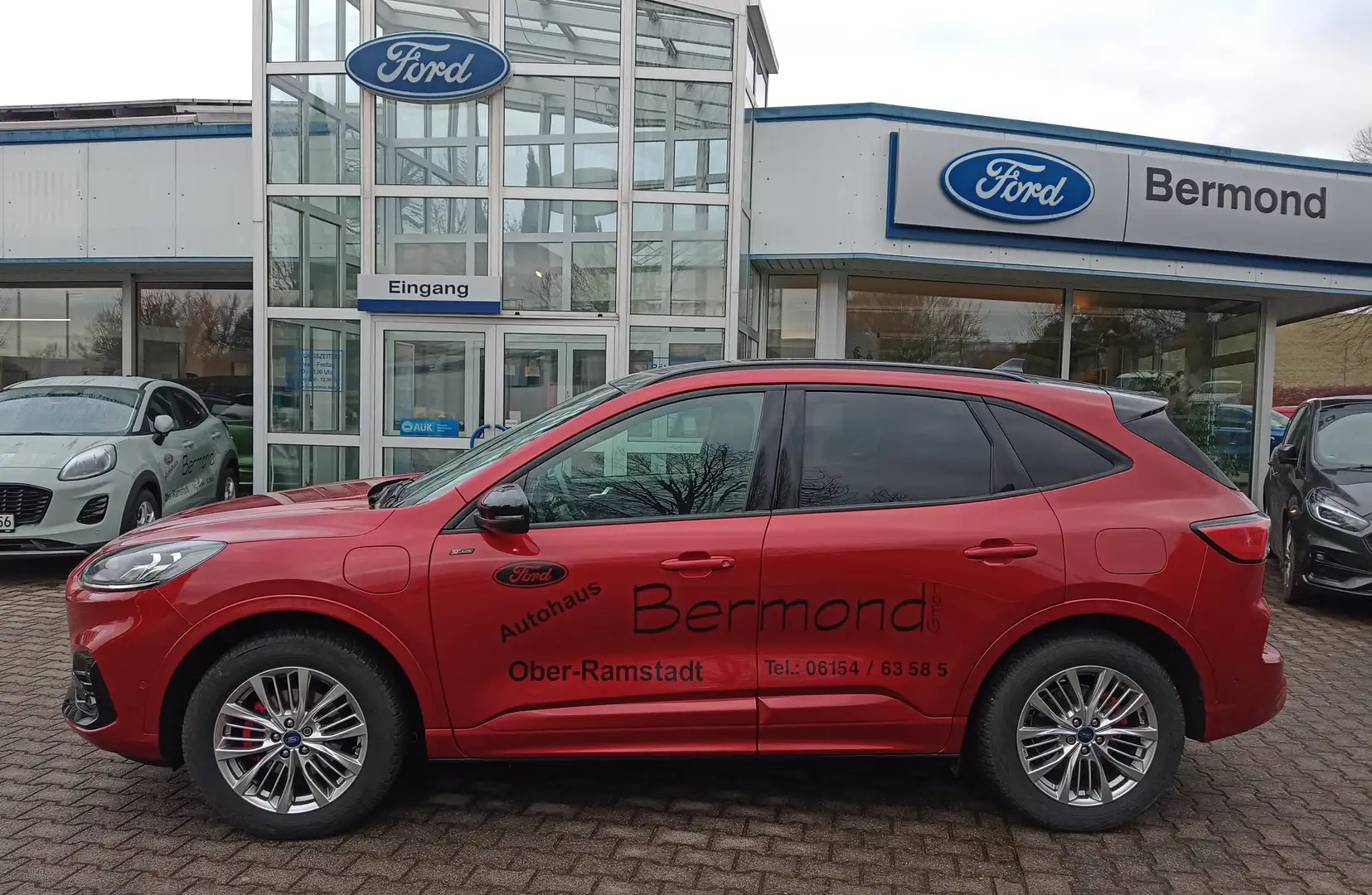 Ford Kuga Plug-In Hybrid ST-Line X Rot - 1