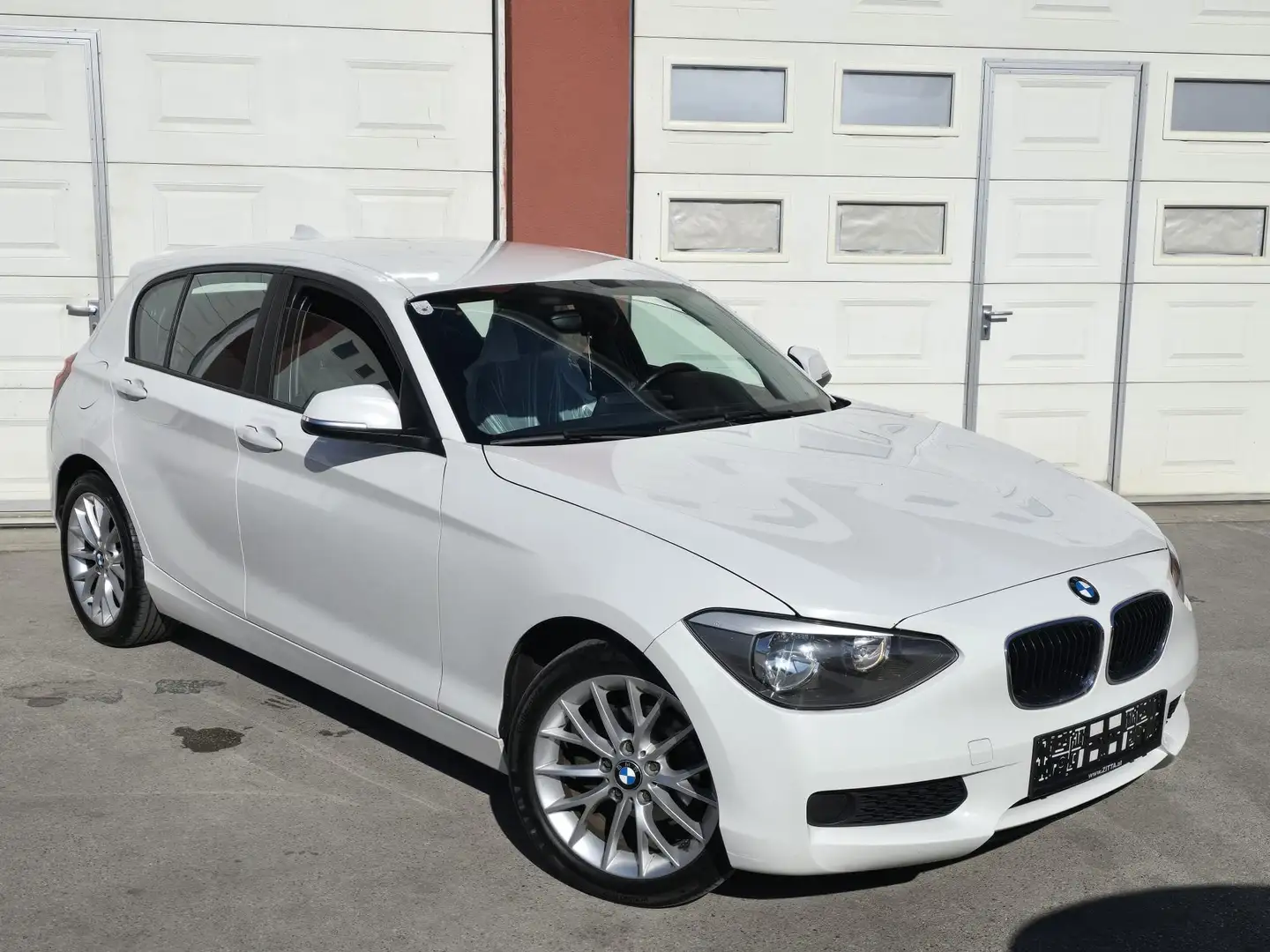 BMW 116 d *Pickerl NEU* Weiß - 2