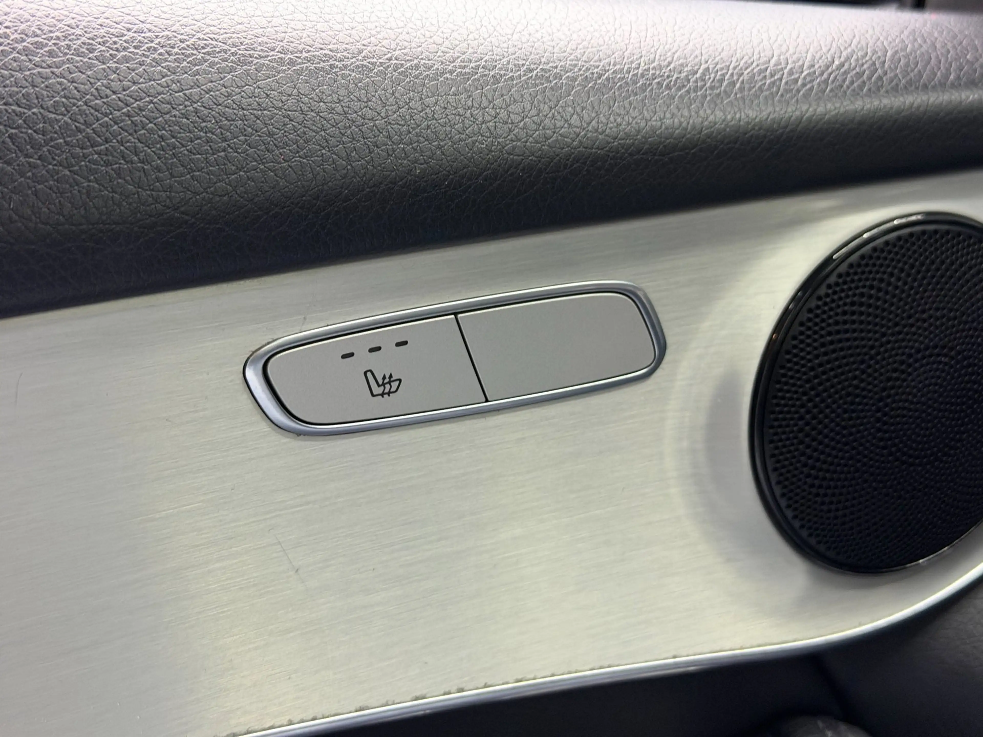 Mercedes-Benz GLC 250 Coupé 4MATIC AMG - Pano - Camera - Cruise - Dealer — photo 30