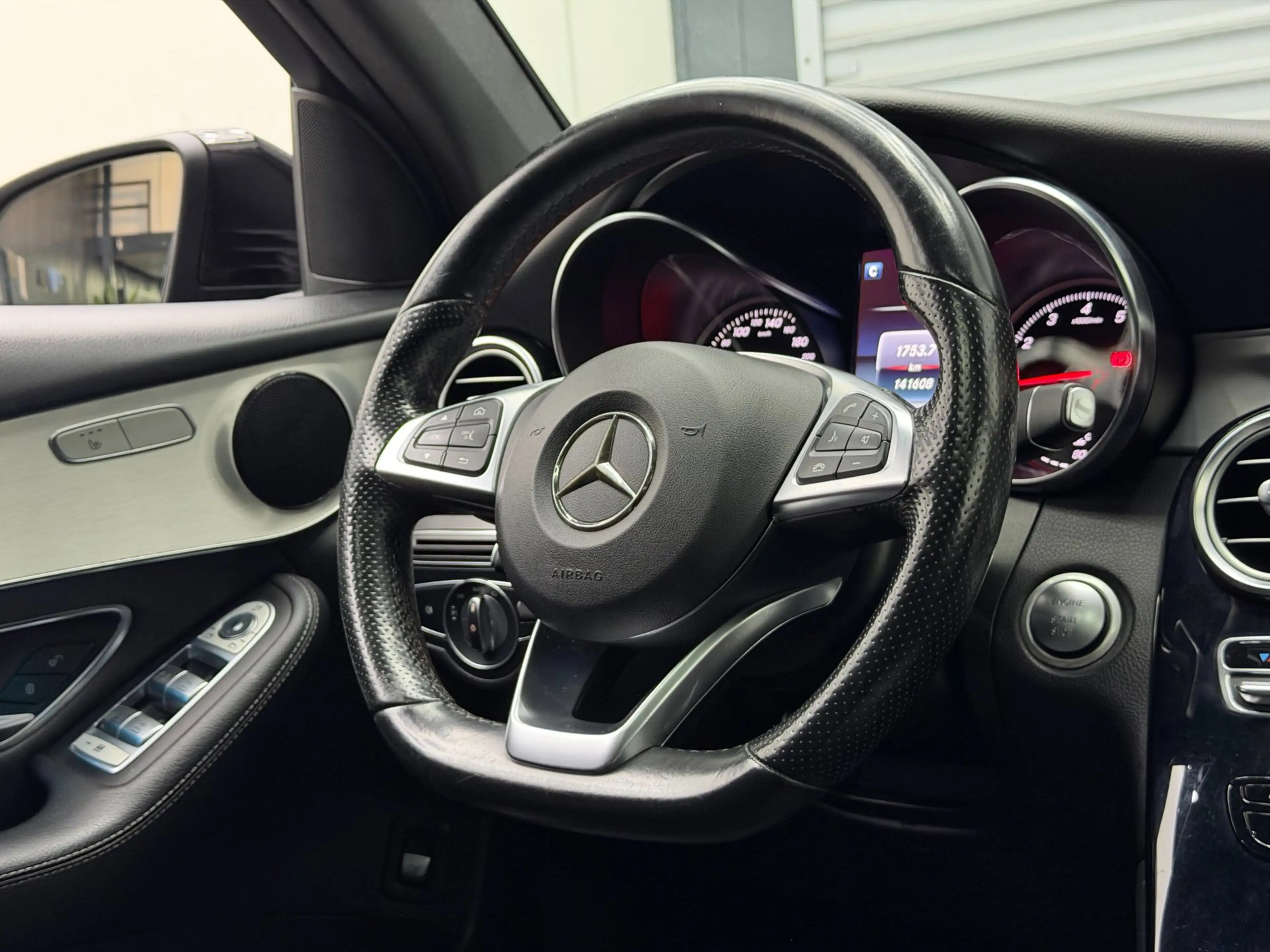 Mercedes-Benz GLC 250 Coupé 4MATIC AMG - Pano - Camera - Cruise - Dealer — photo 17