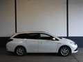 Toyota Auris 1.8 Hybrid Trend NAVI/PANODAK/CLIMA/16"LMV! White - thumbnail 2