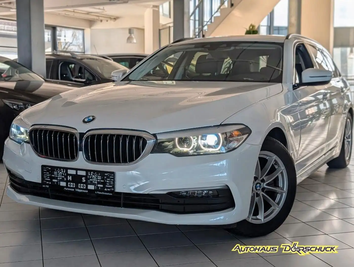 BMW 520 d xDrive Touring |PDC|NAVI|WIFI|INDUKTION Weiß - 1