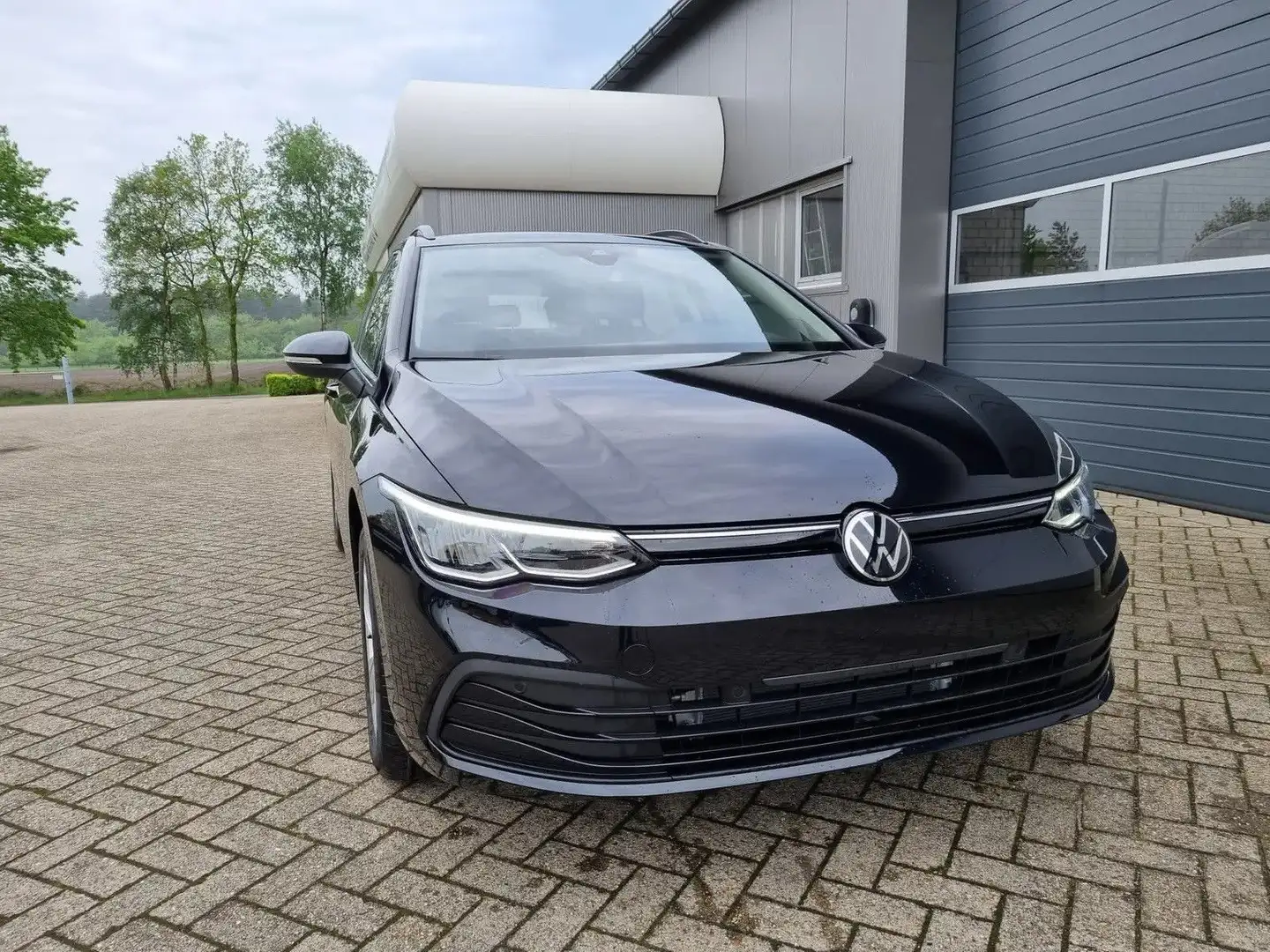 Volkswagen Golf VIII Variant Life / Tageszulassung Negro - 2
