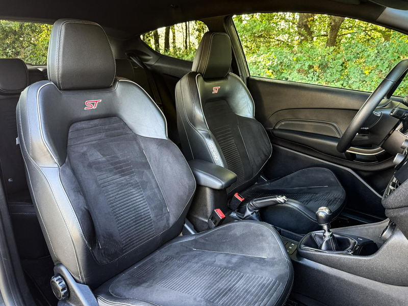 Ford Fiesta 1.5 EcoBoost ST-3 | Performance Pack | Full LED | — photo 5