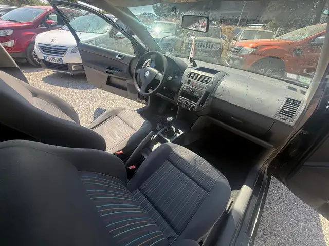 Volkswagen Polo view 14