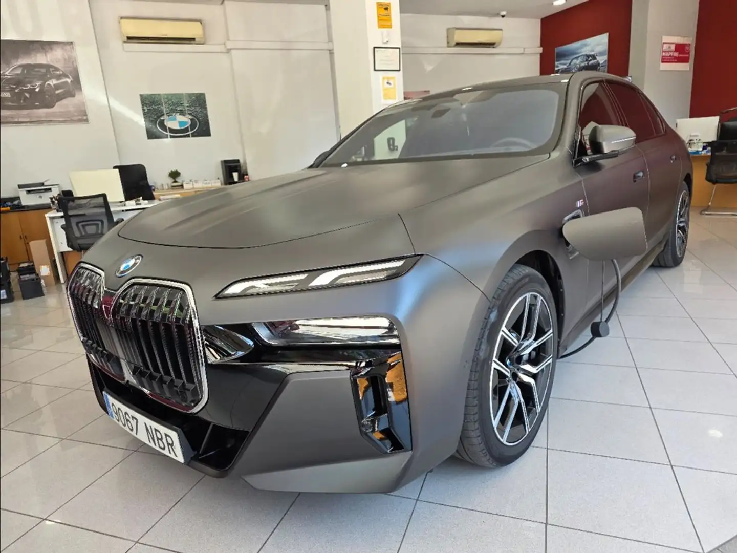 BMW 750 750e xDrive Gris - 2