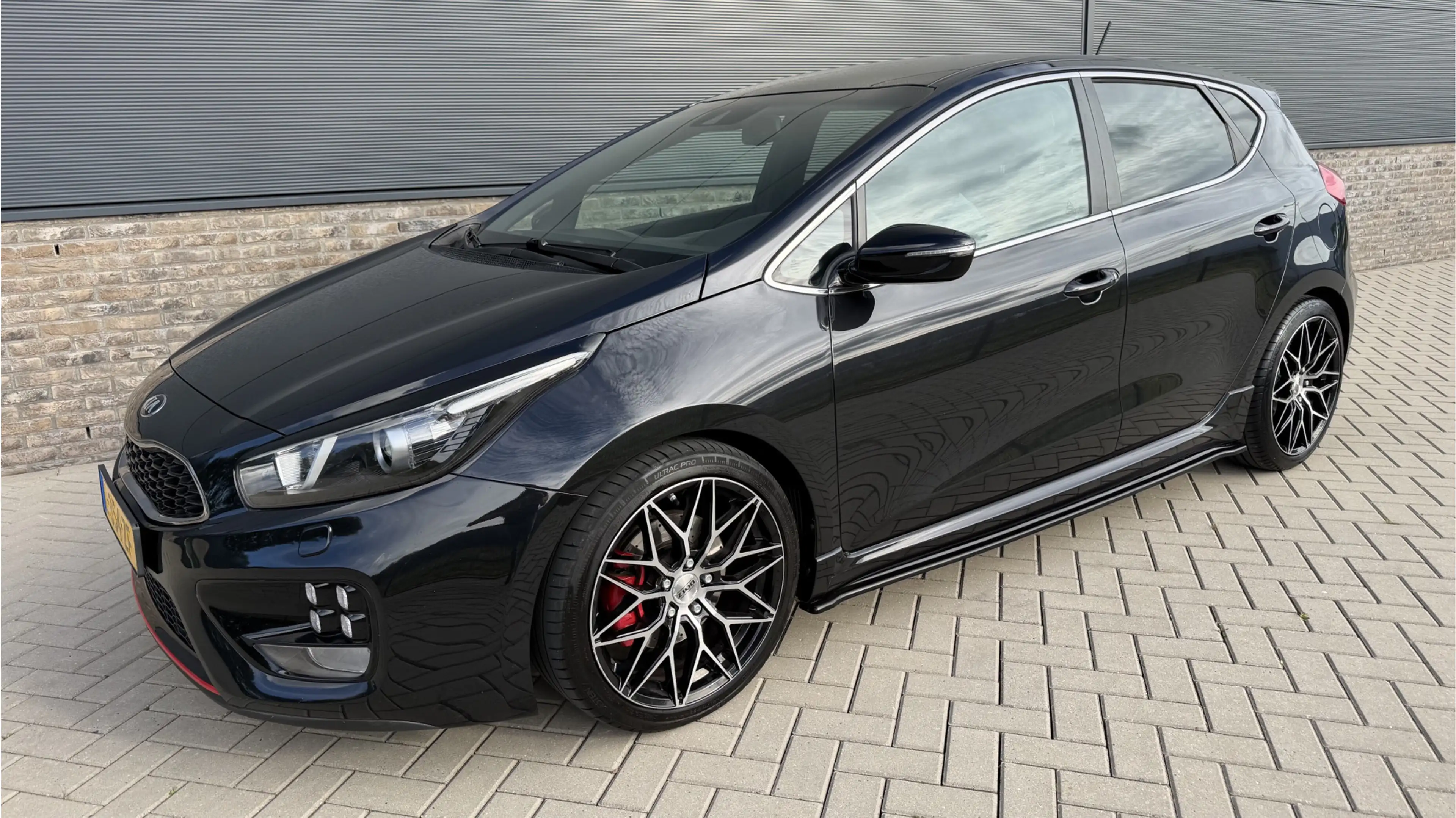 Kia Ceed / cee'd 1.6 GT Camera / 204 PK / Stoel+Stuur-verwarming — photo 2