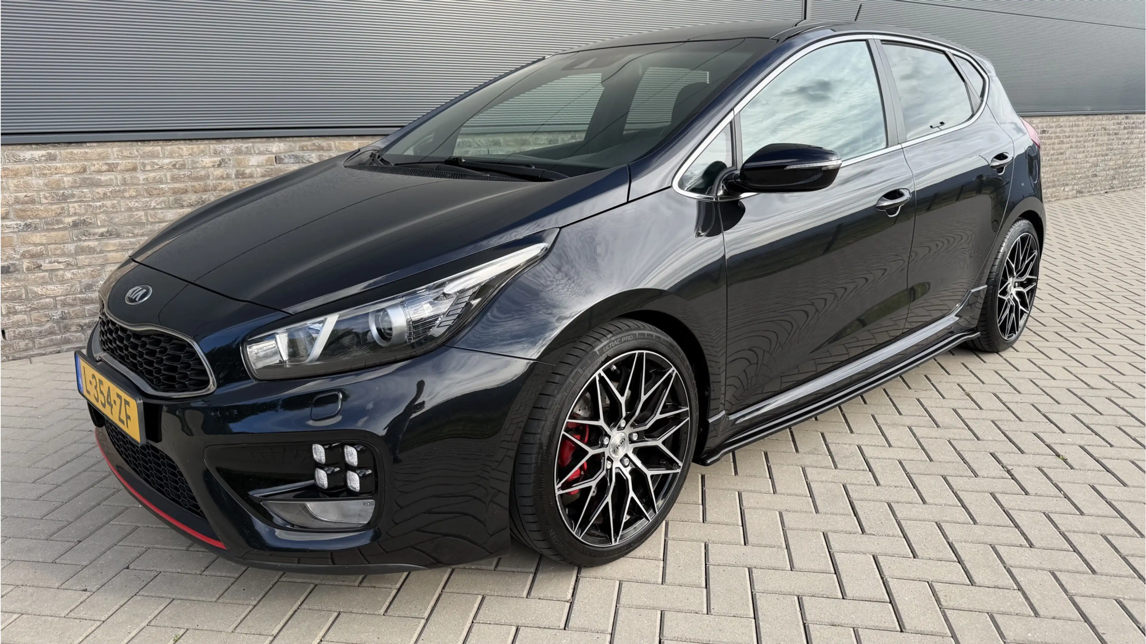 Kia Ceed / cee'd 1.6 GT Camera / 204 PK / Stoel+Stuur-verwarming — photo 3
