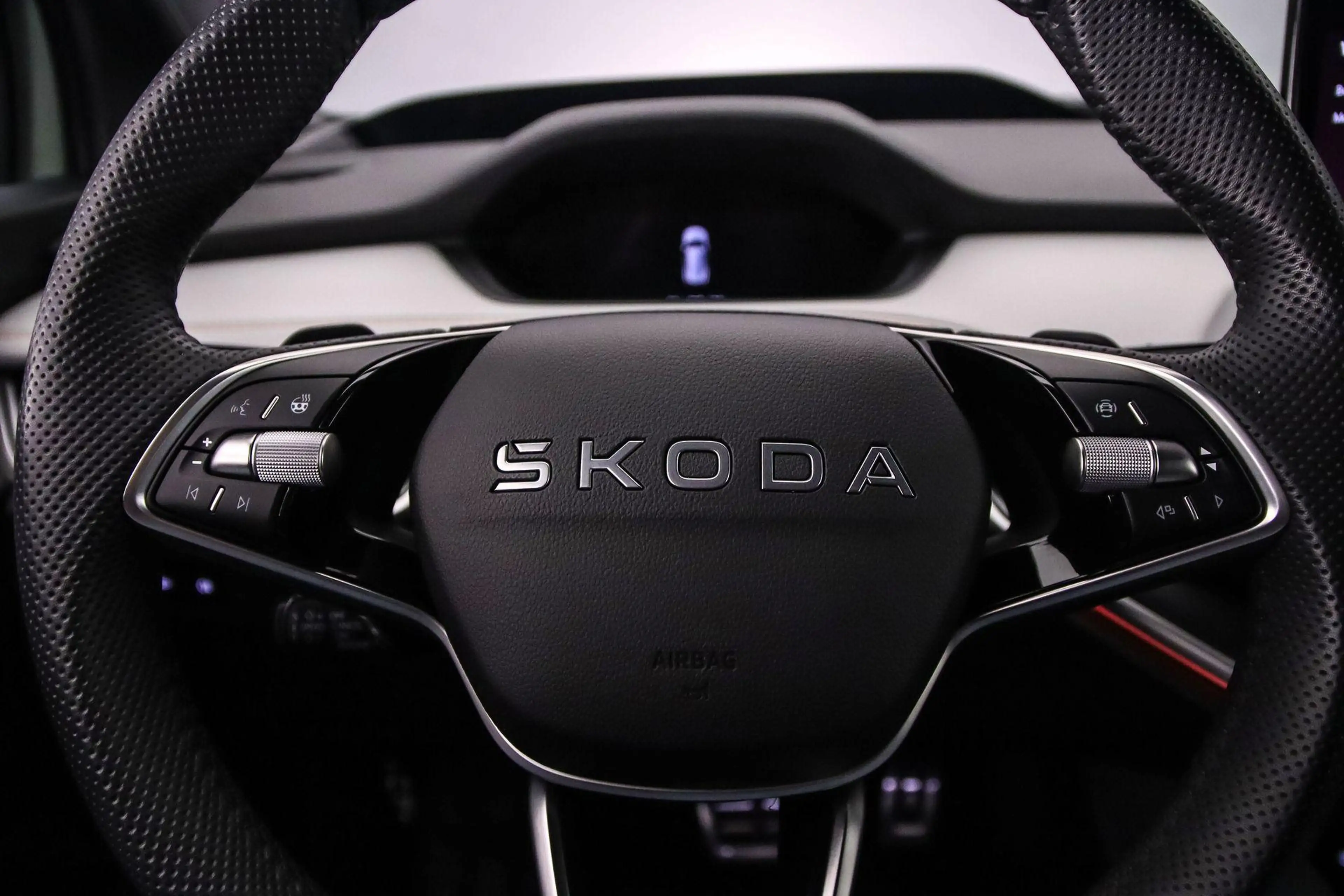 Skoda Elroq 85 First Edition 286pk Automaat Trekhaak, Adaptive — photo 15