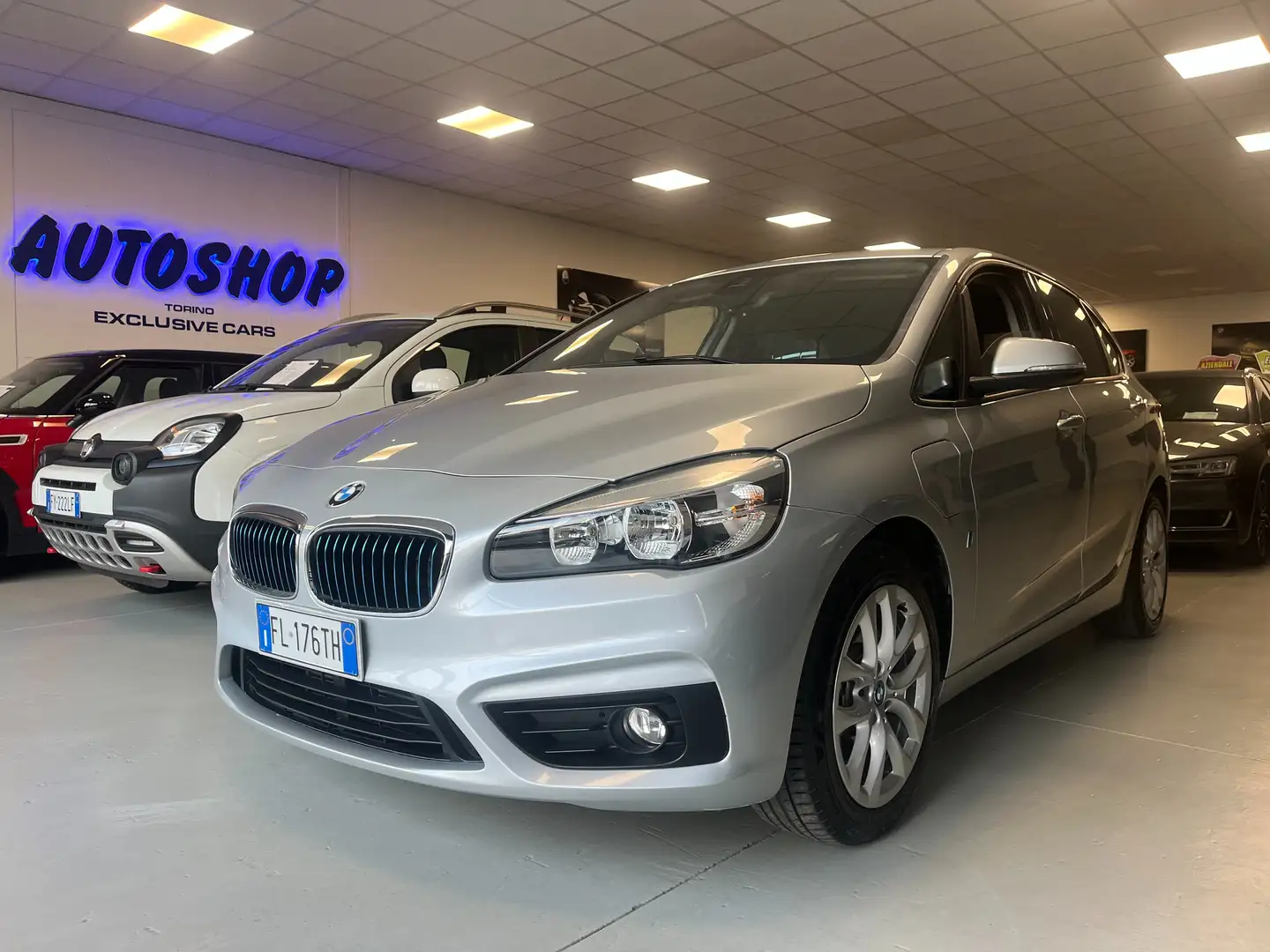 BMW 225 Serie 2  Tourer 225xe Active Luxury auto my17 Grigio - 1
