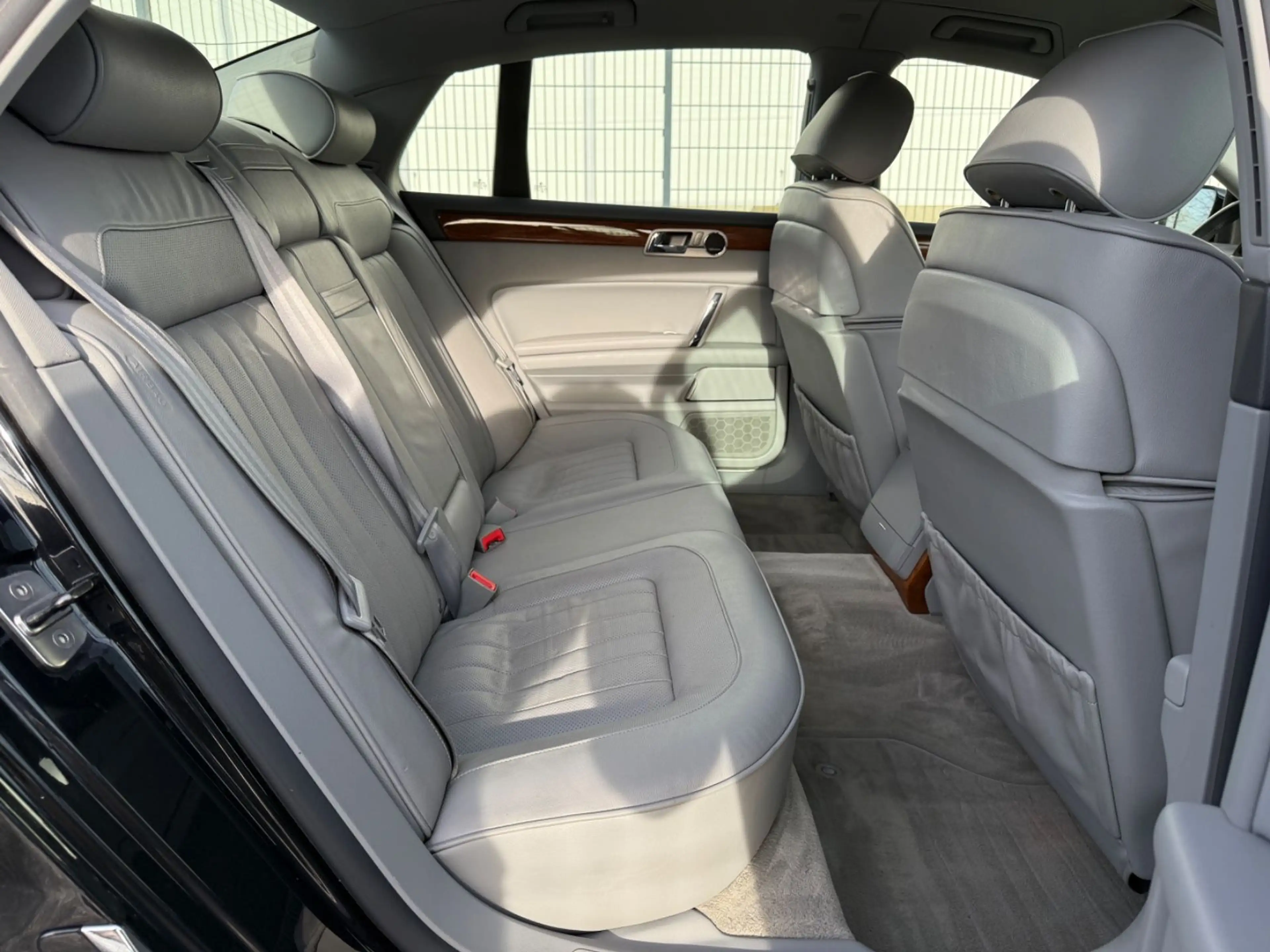 Volkswagen Phaeton V6 TDI 4Motion 19 Zoll Voll Scheckheft — photo 15