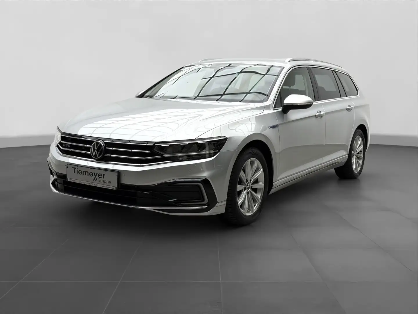 Volkswagen Passat Variant GTE AHK KAMERA VIRTUAL SPORTSITZE Silber - 2