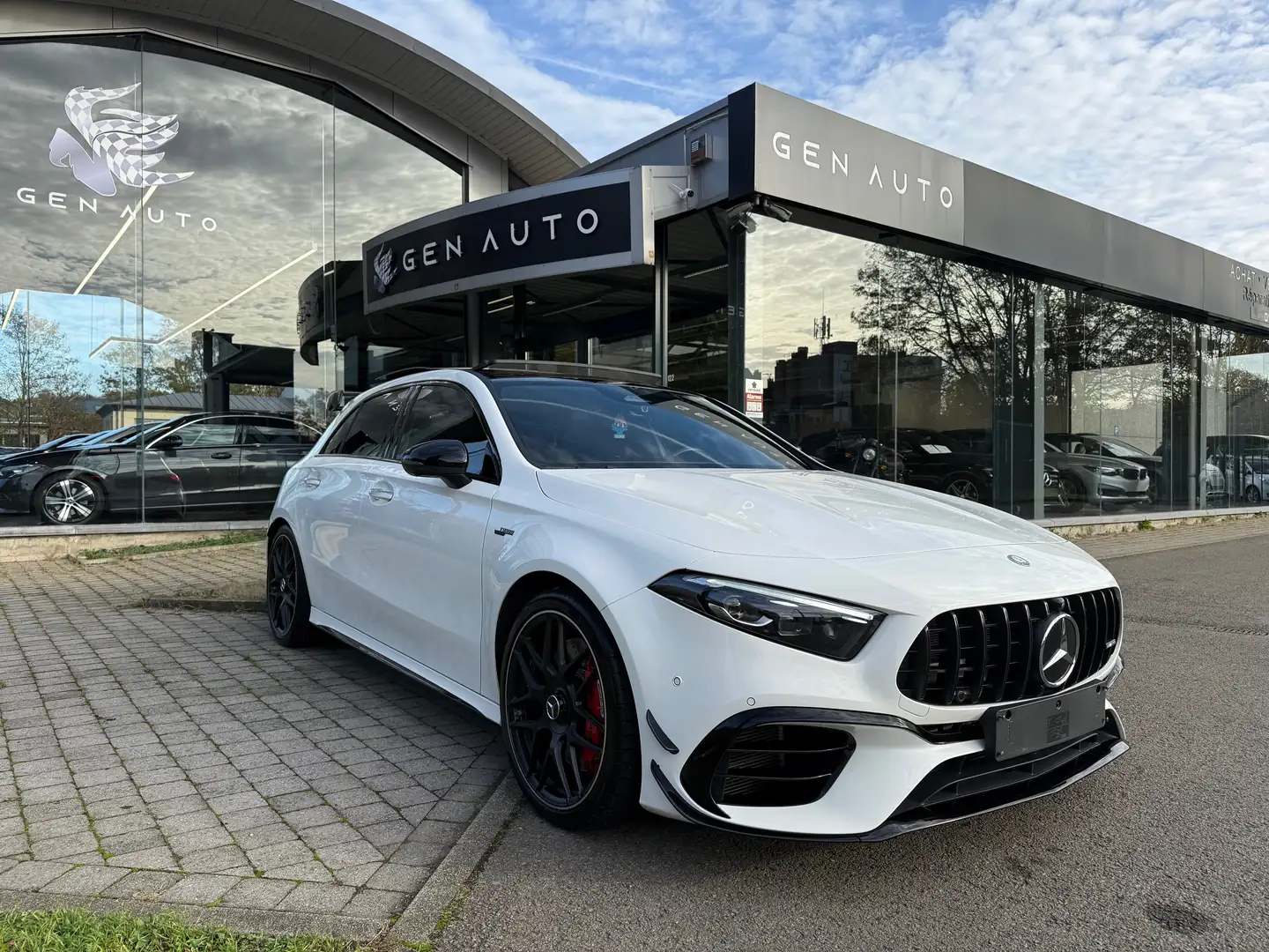 Mercedes-Benz A 45 AMG S 4-Matic+ Aero Pack * 12 à 36 MOIS GARANTIE * Blanc - 2
