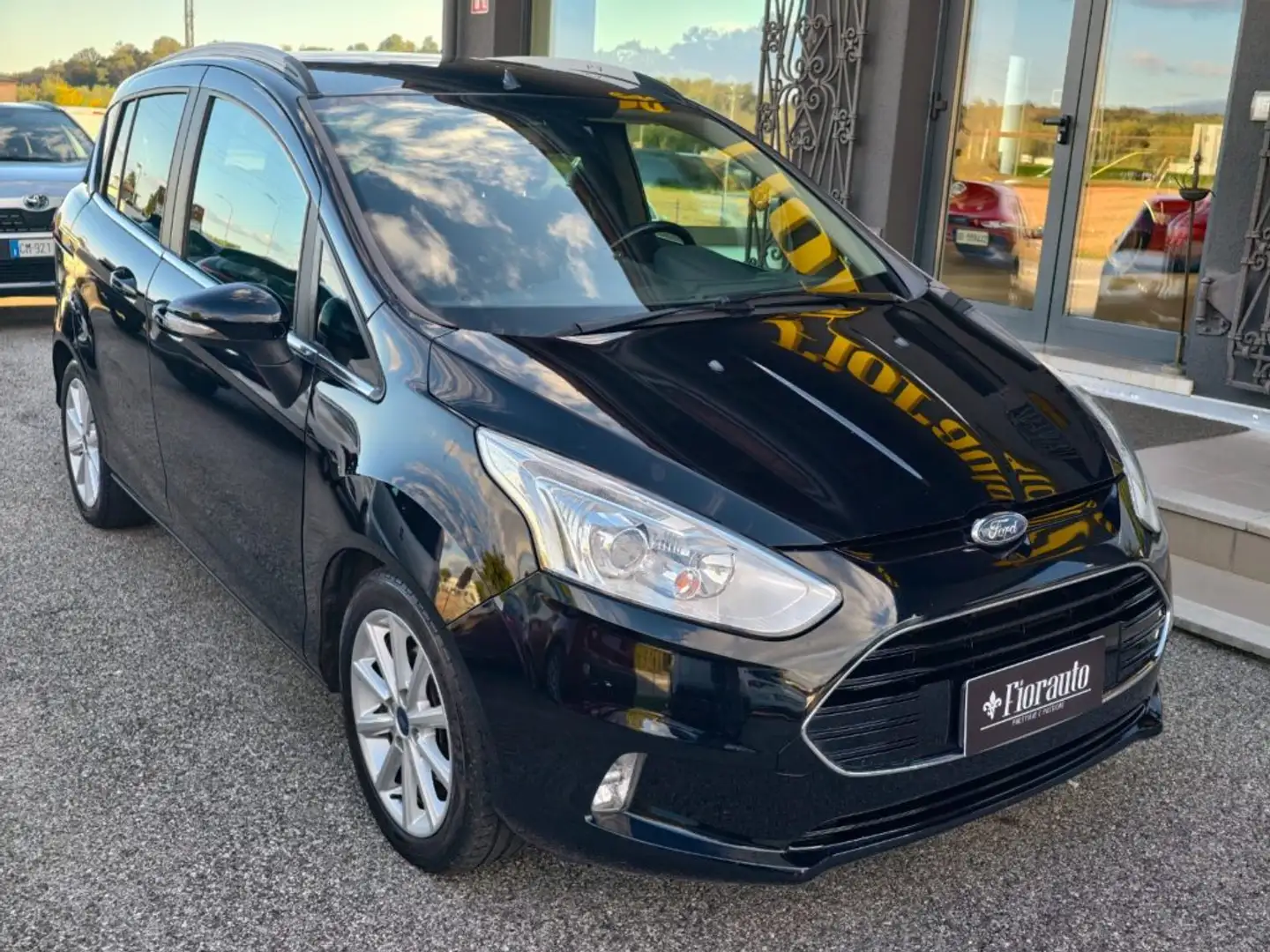 Ford B-Max 1.5 TDCi 75 CV Business Titanium Noir - 2