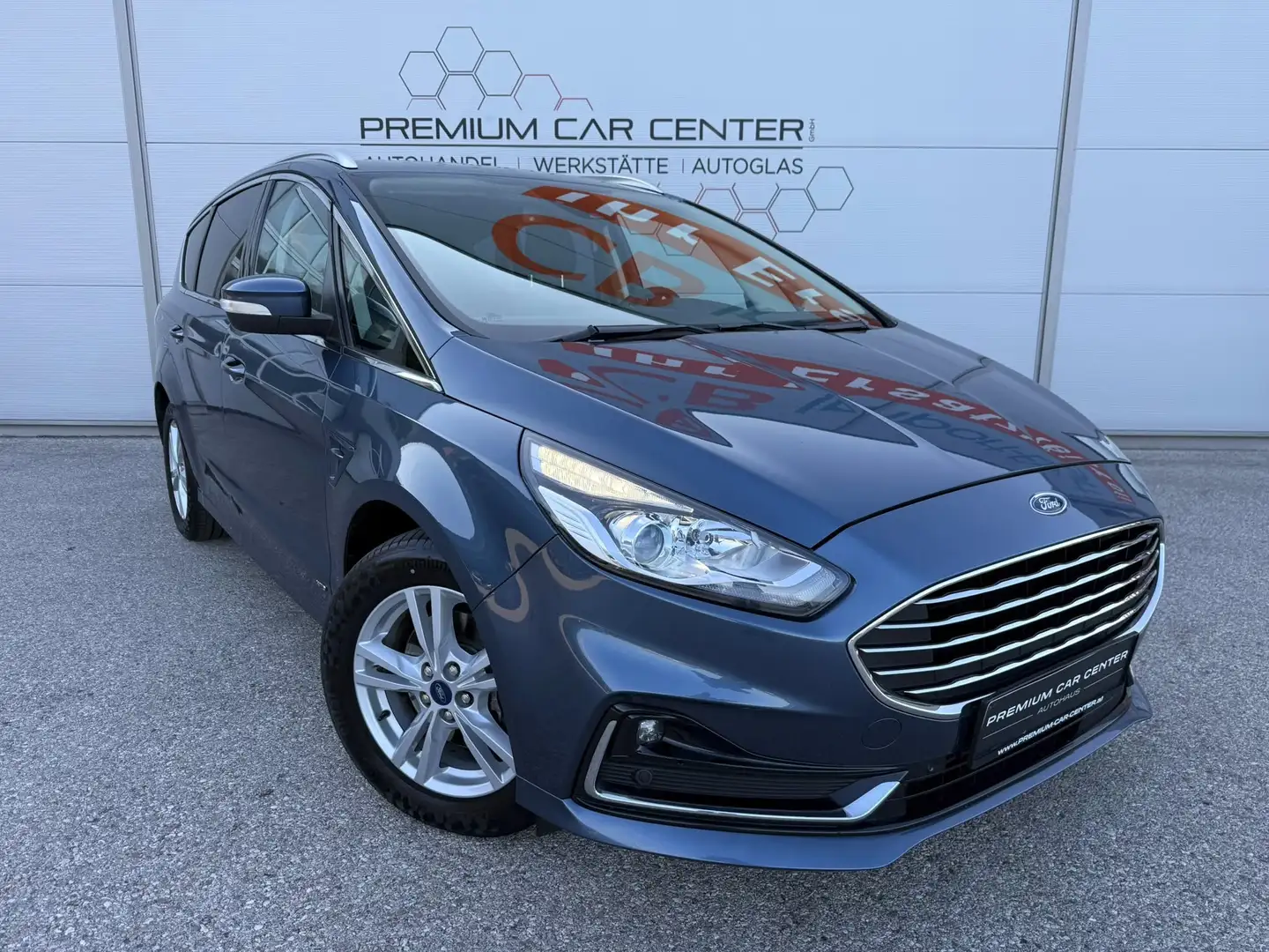 Ford S-Max Titanium 2.0 EcoBlue SCR AWD Aut LED / NAVI / AHV Blau - 1