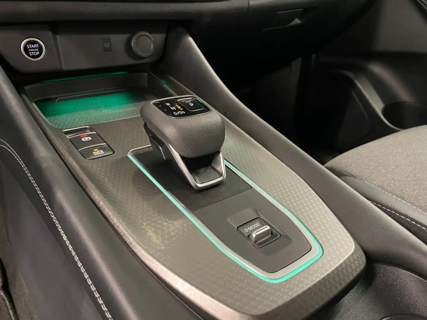 Nissan Qashqai 1.3 MHEV 158 CV X-Tronic N-Connecta Argent - 2