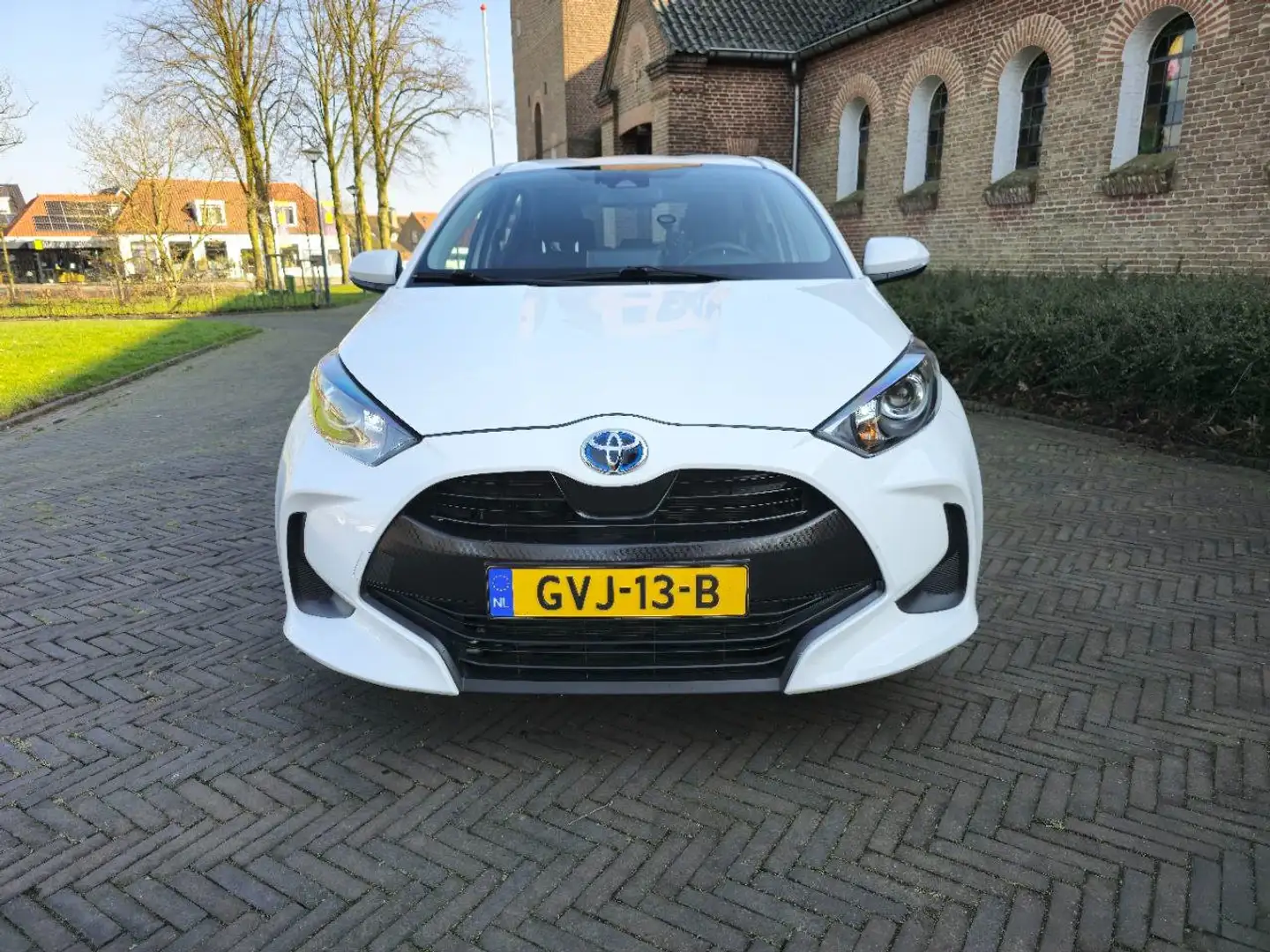 Toyota Yaris Yaris 1.5 Hyb. 115 First E Wit - 2