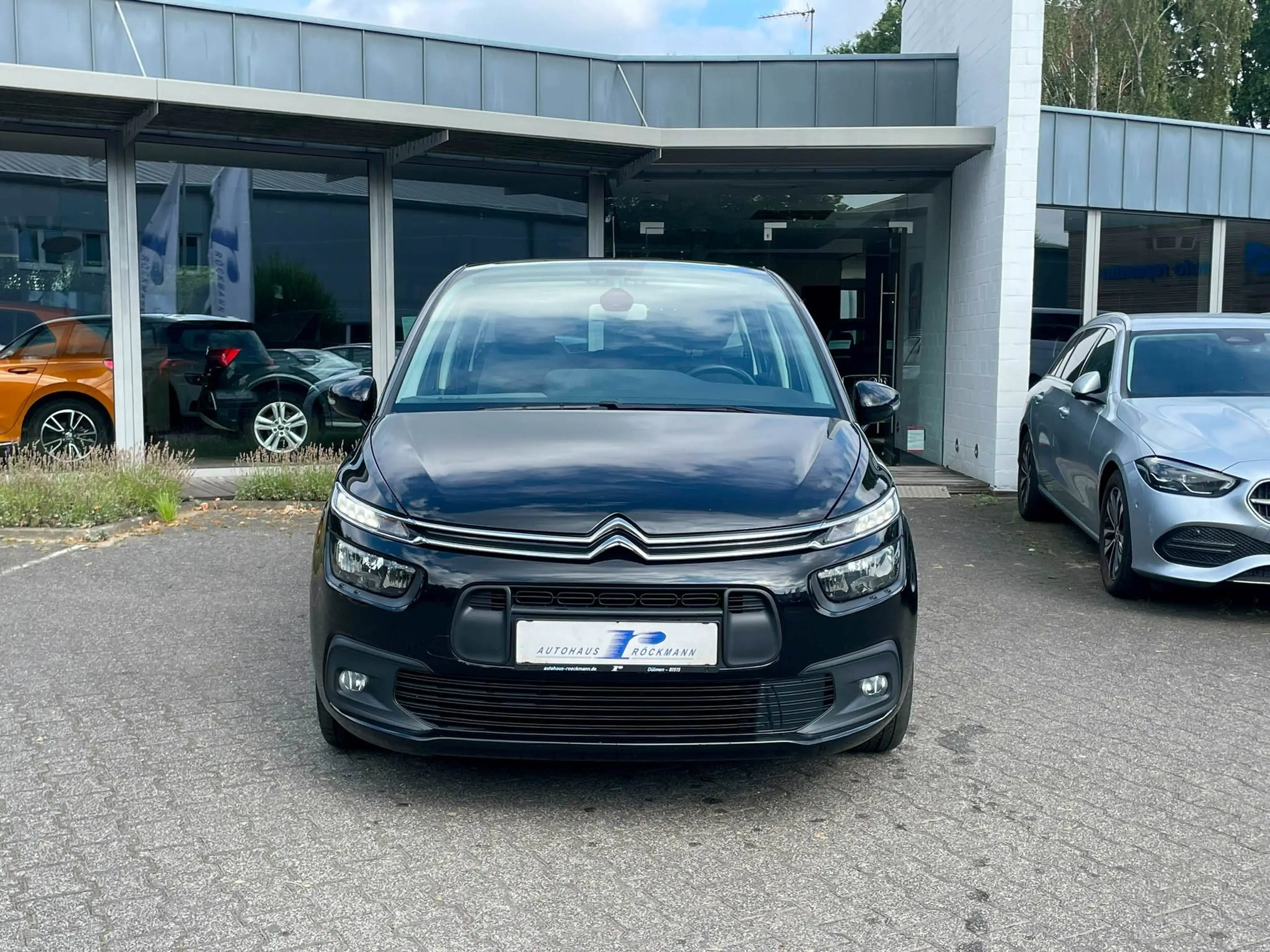 Citroen Grand C4 SpaceTourer Live Pack 7Sitzer  Navi PDC CarPlay SHZ — photo 2