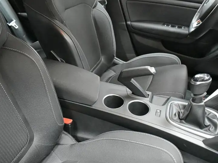 Renault Mégane Business Blue dCi -SS 2021, foto 37