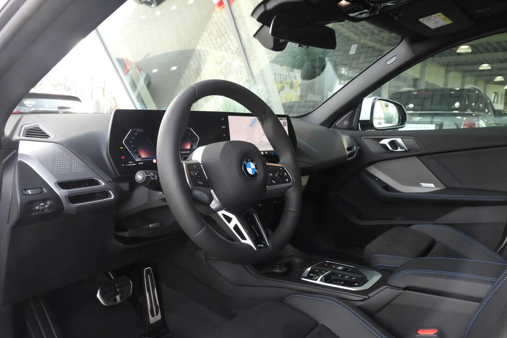 BMW 220 2 Serie Gran Coupé M Sport Automaat / Panoramadak Wit - 2