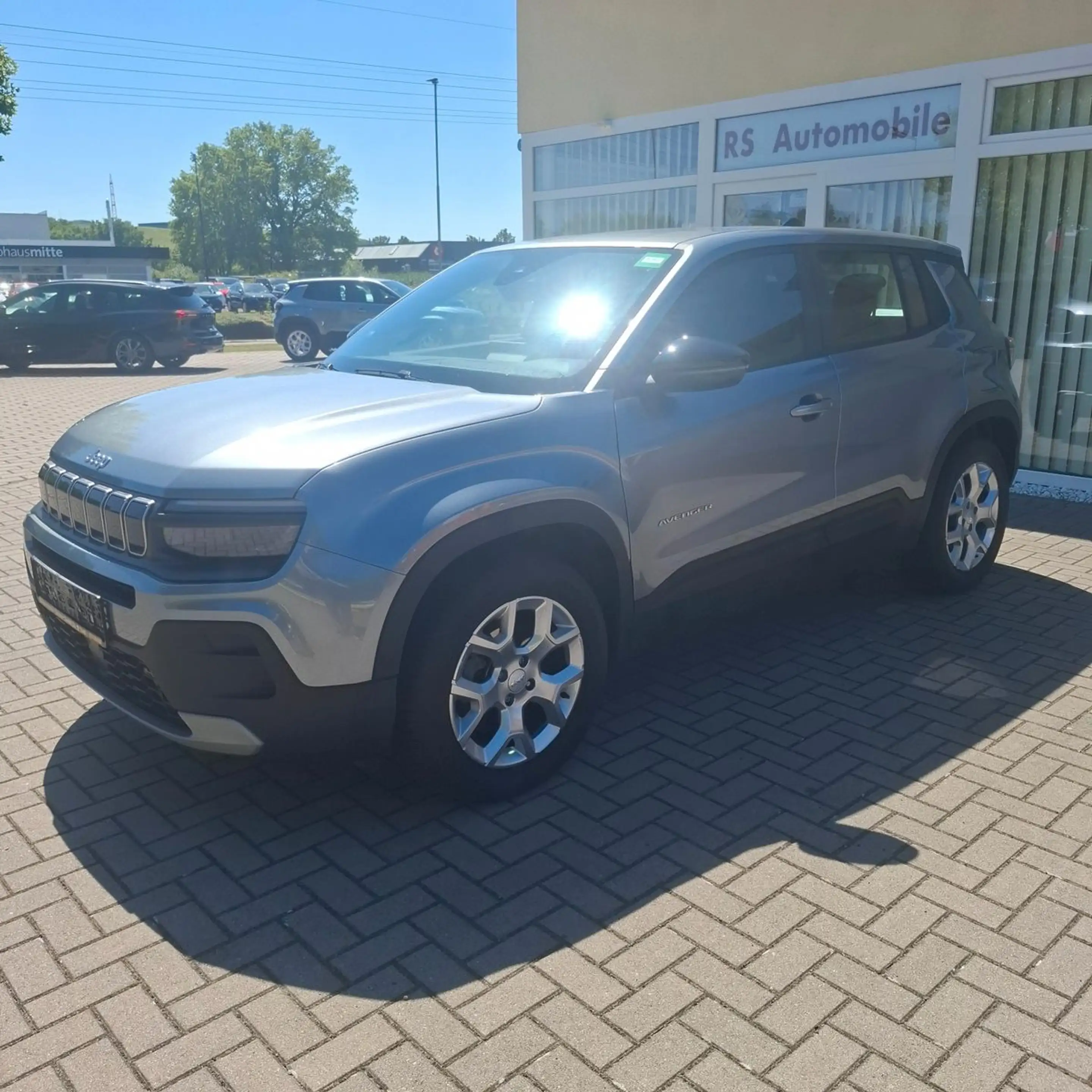 Jeep Avenger Altitude — photo 2