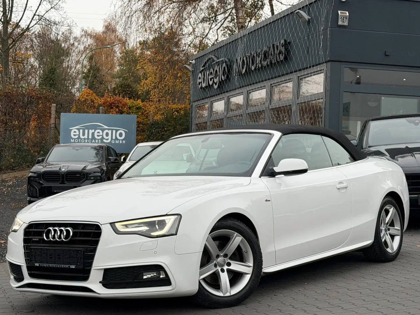 Audi A5 Cabriolet 2.0 TDI quattro / S line // Weiß - 2