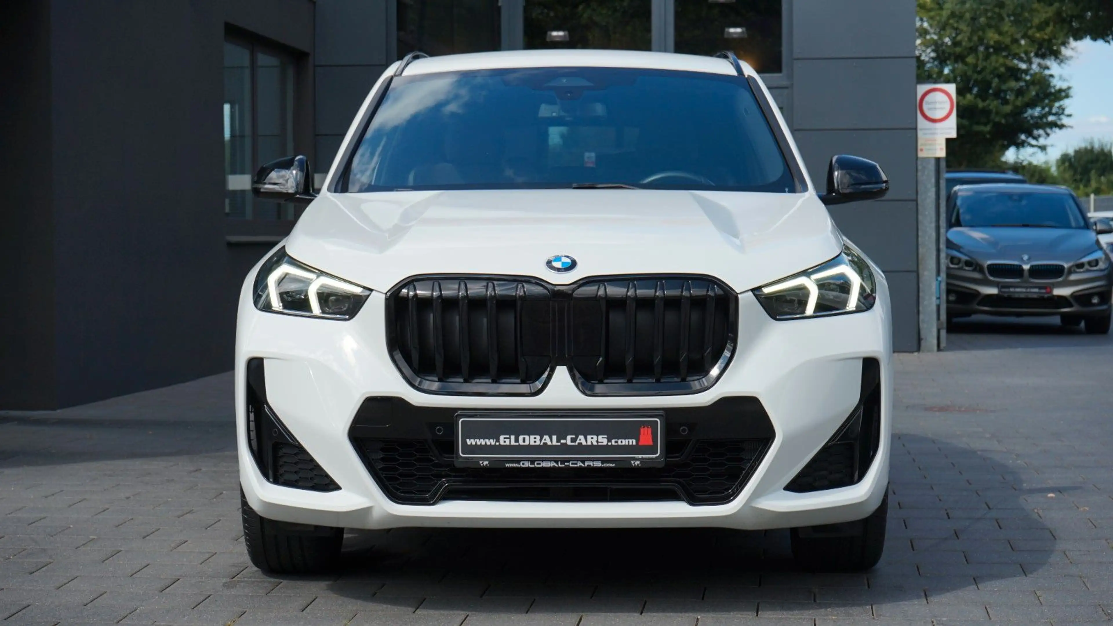 BMW X1 sDRIVE 18i A STEP. M SPORT*AHK*WIDESCREEN — photo 13