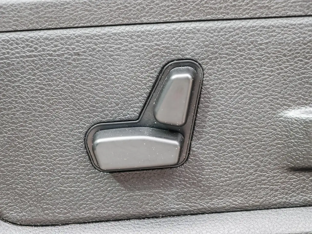 RAM 1500 photo RAM 1500